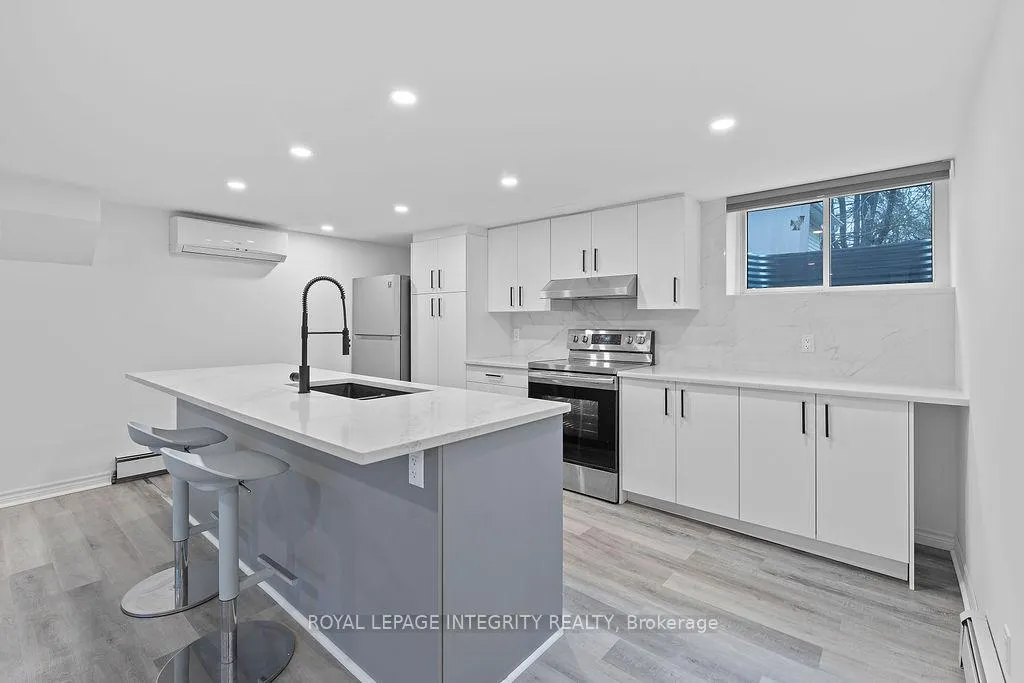Photo 13 of Unit B, 1105 Falaise Road, Ottawa, Borden Farm/Stewart Farm/Carleton Heights/Parkwood Hills — HOMEH