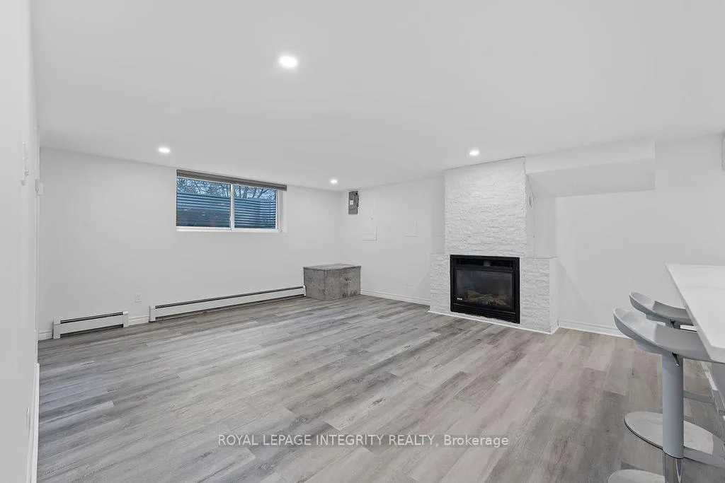 Photo 15 of Unit B, 1105 Falaise Road, Ottawa, Borden Farm/Stewart Farm/Carleton Heights/Parkwood Hills — HOMEH
