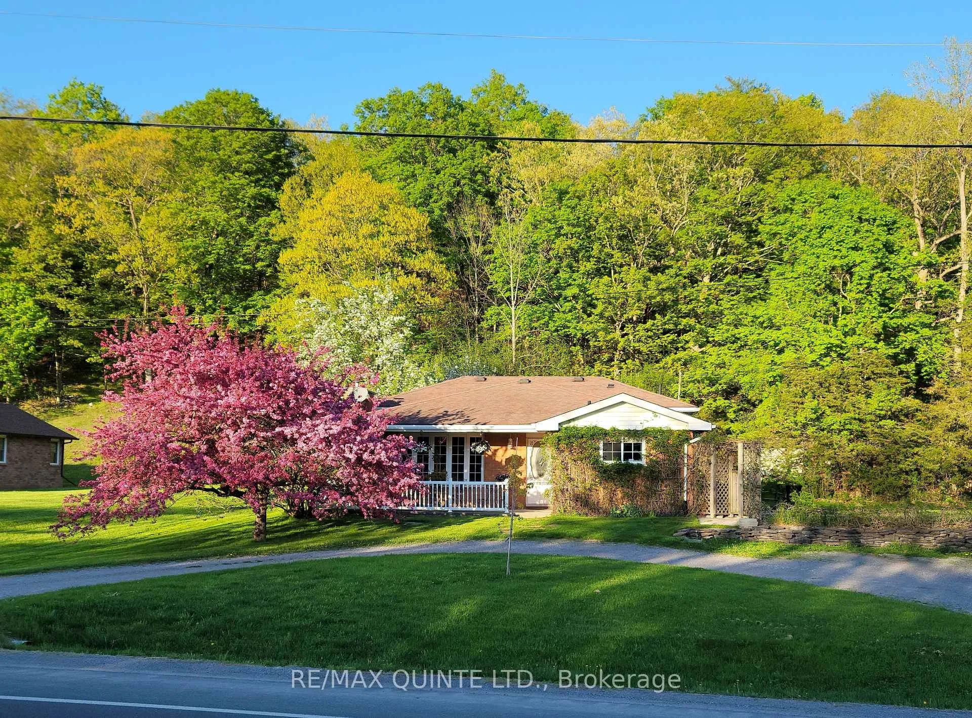 Photo 1 of 966 Glen Miller Road, Quinte West, Sidney Ward — HOMEH