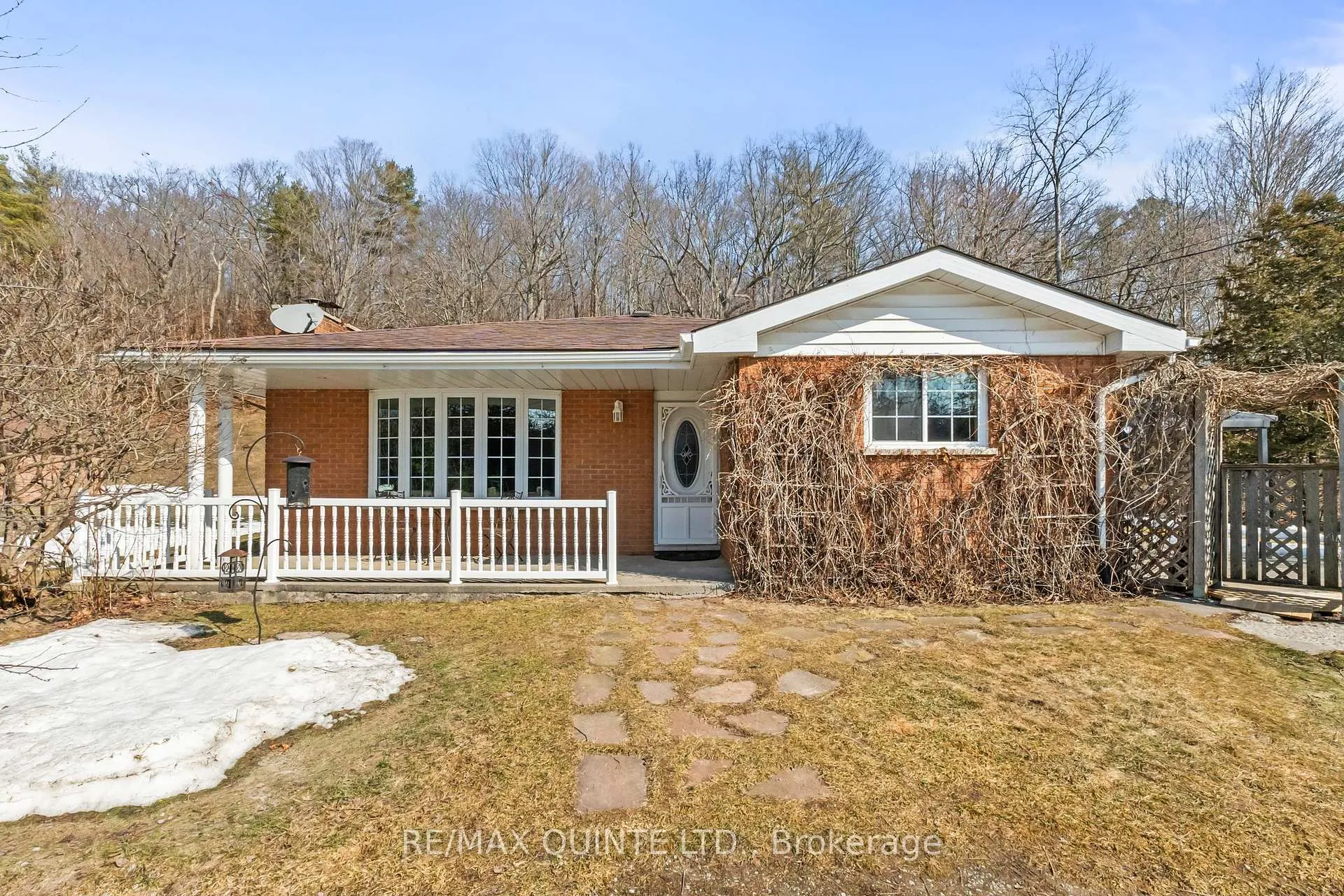 Photo 2 of 966 Glen Miller Road, Quinte West, Sidney Ward — HOMEH