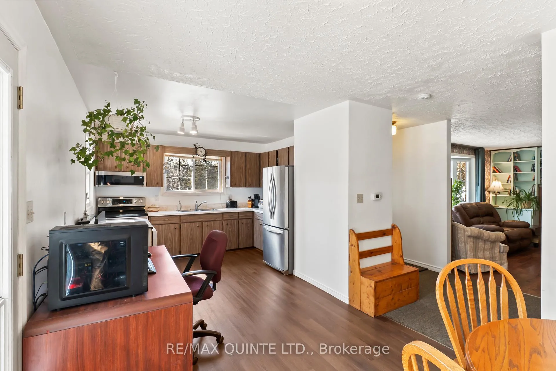 Photo 13 of 966 Glen Miller Road, Quinte West, Sidney Ward — HOMEH