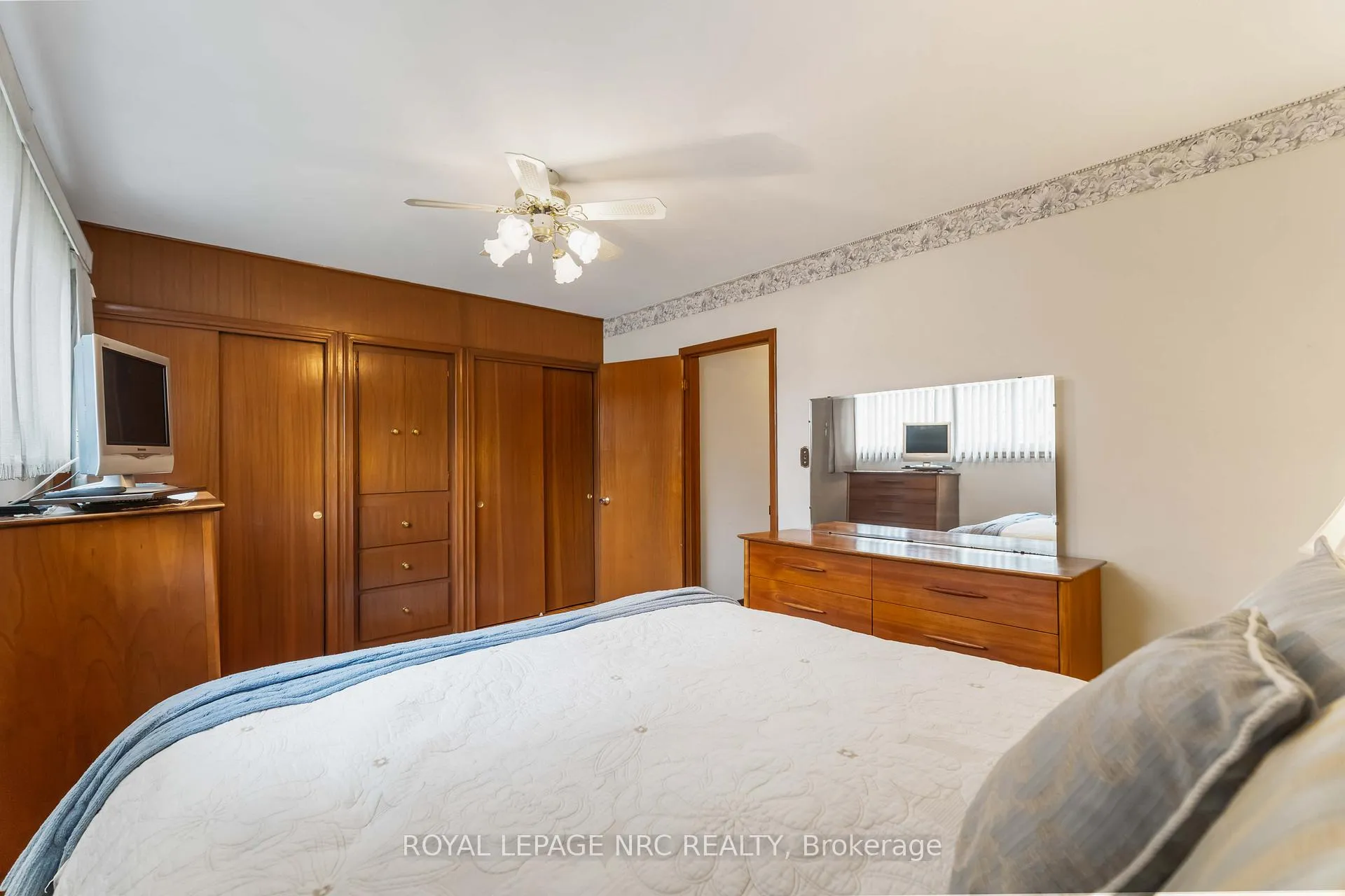 Photo 27 of 30 Armour Drive, Welland, Prince Charles — HOMEH