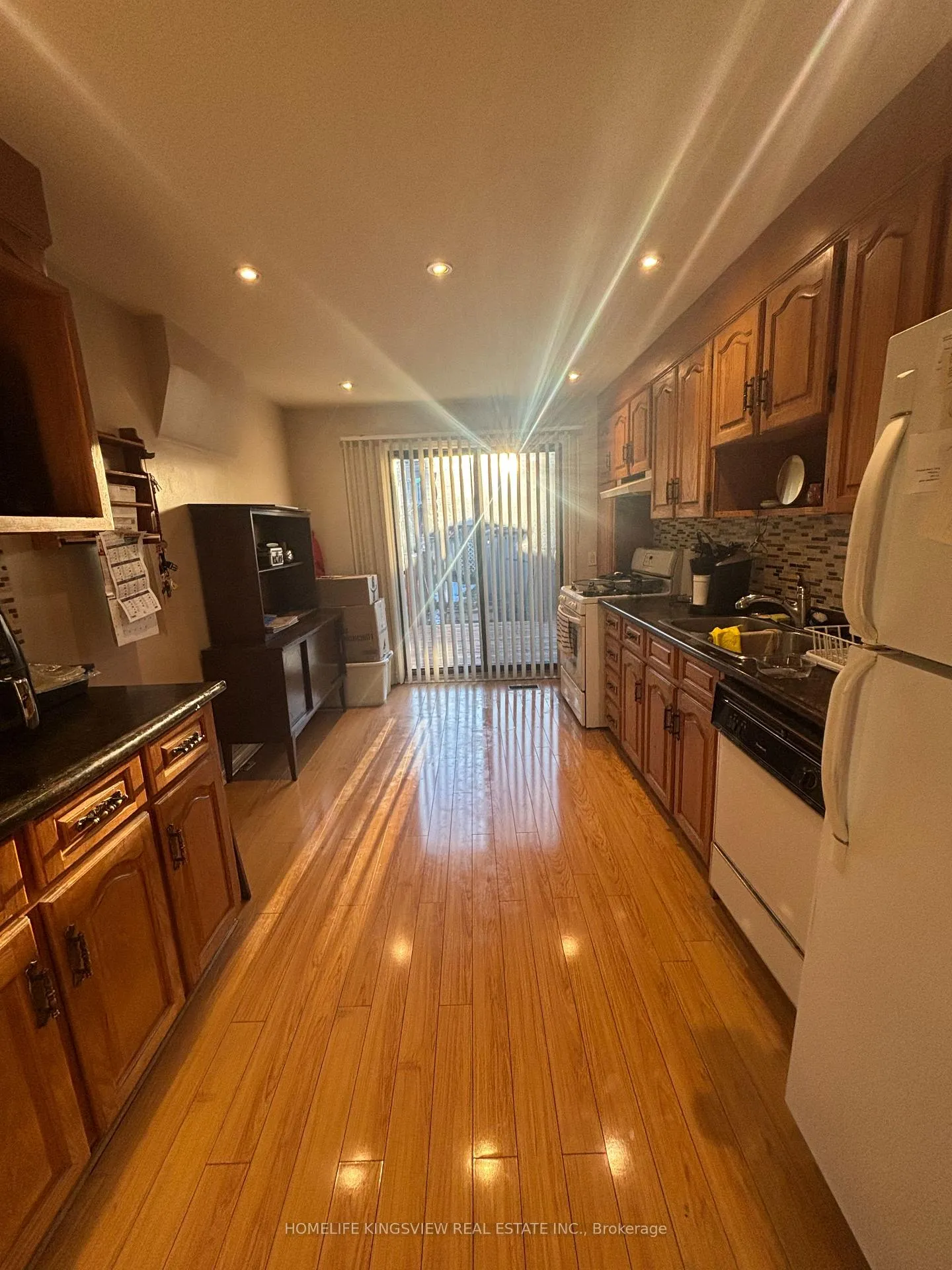 Photo 10 of 46 Coolmine Road, Toronto, Little Portugal — HOMEH