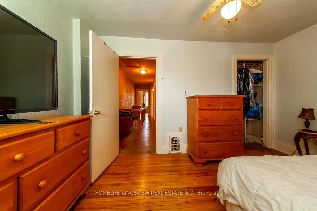 Photo 13 of 46 Coolmine Road, Toronto, Little Portugal — HOMEH