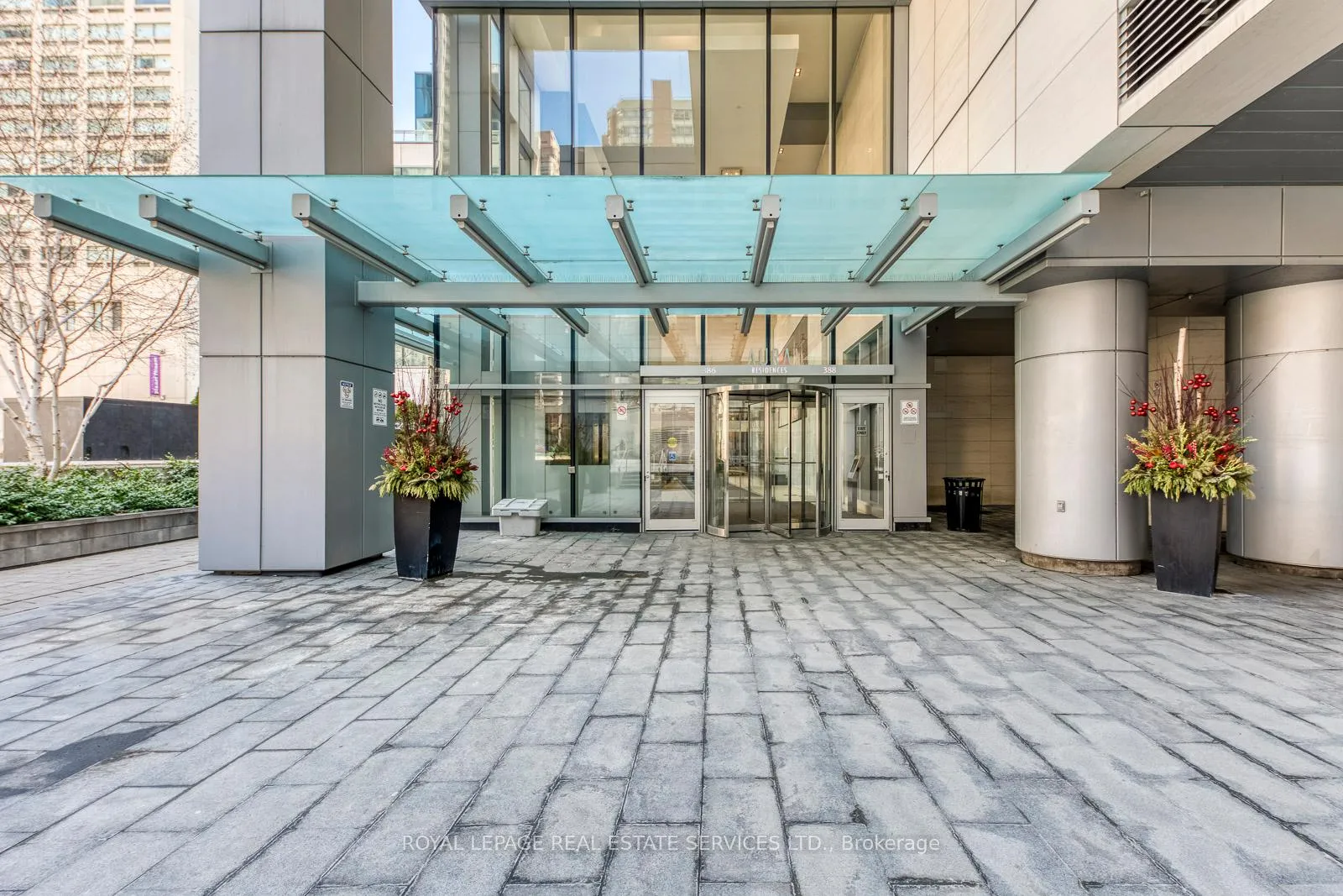 Photo 3 of Unit 6514, 388 Yonge Street, Toronto, Church-Yonge Corridor — HOMEH