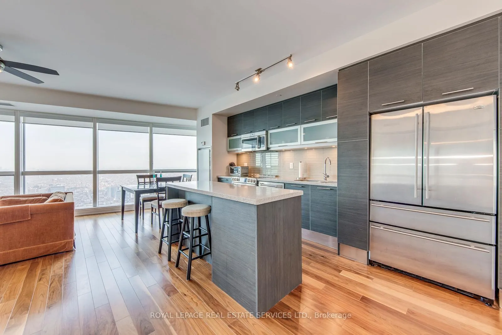 Photo 9 of Unit 6514, 388 Yonge Street, Toronto, Church-Yonge Corridor — HOMEH