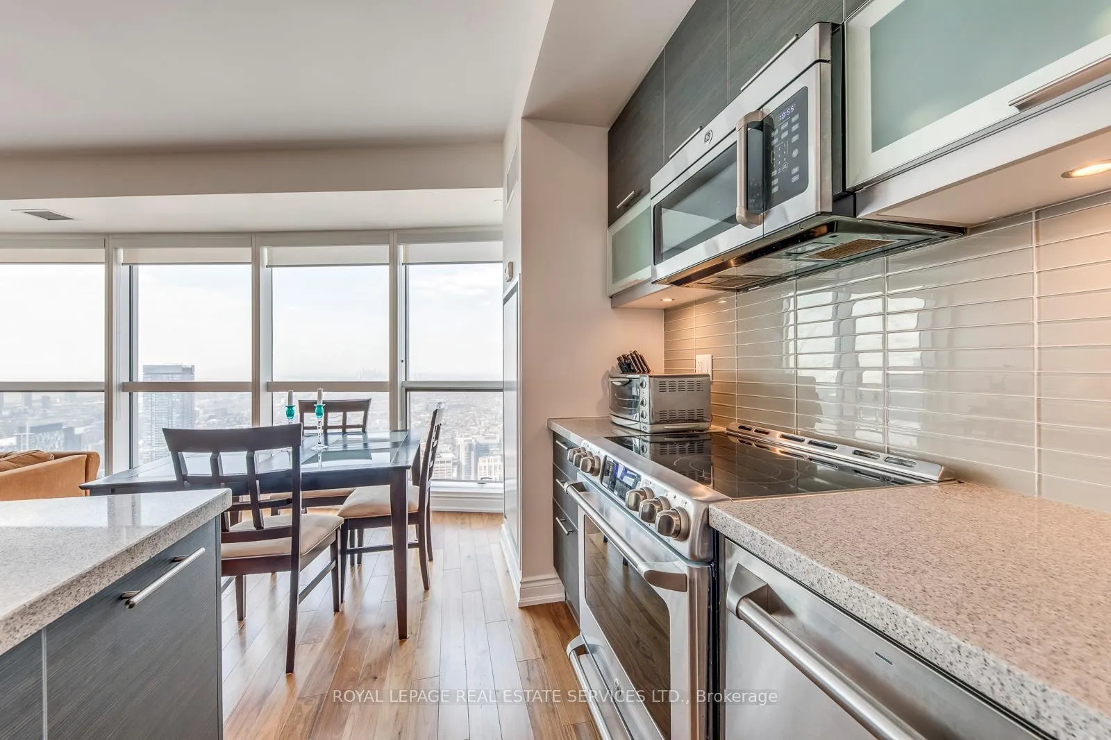 Photo 14 of Unit 6514, 388 Yonge Street, Toronto, Church-Yonge Corridor — HOMEH