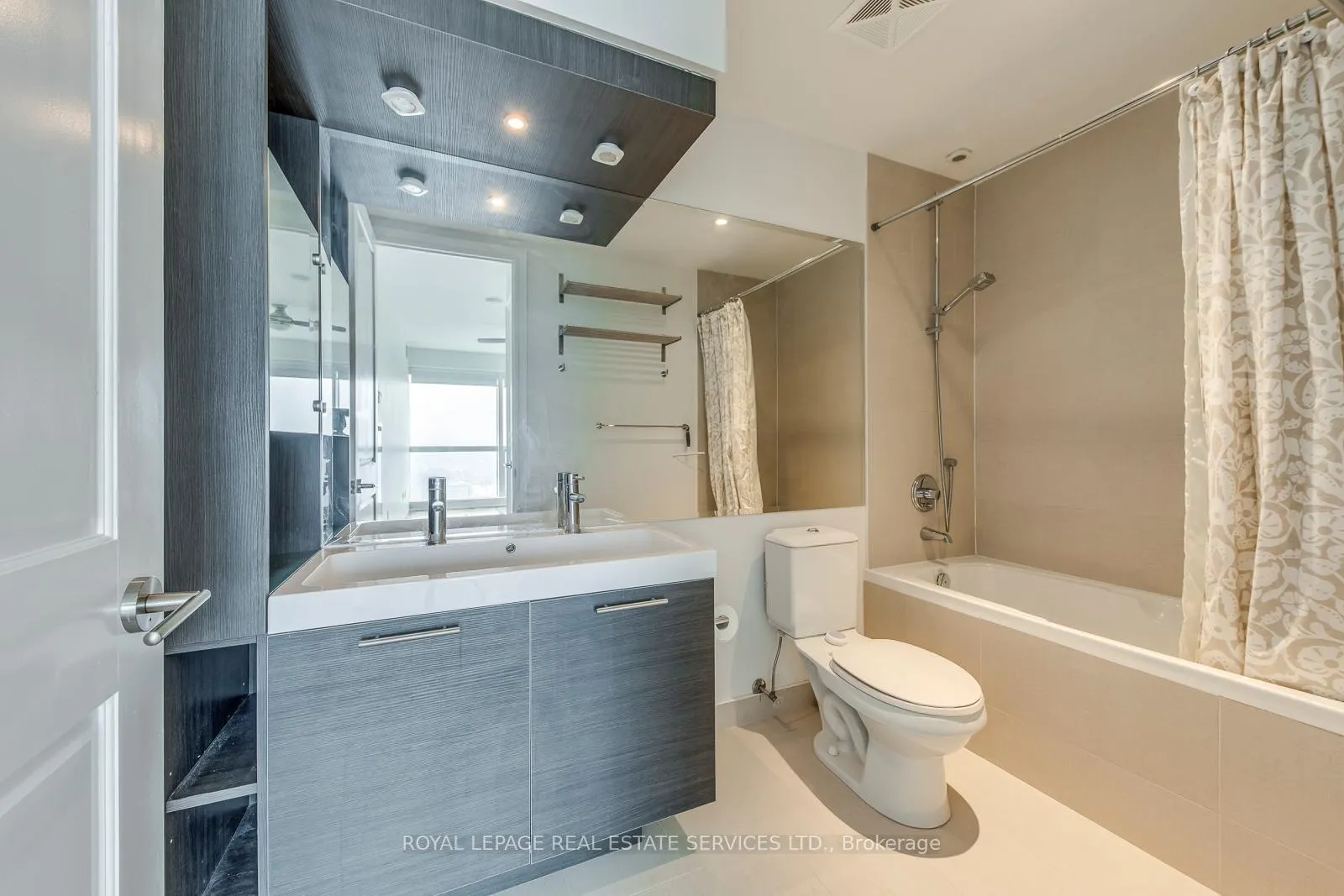Photo 26 of Unit 6514, 388 Yonge Street, Toronto, Church-Yonge Corridor — HOMEH