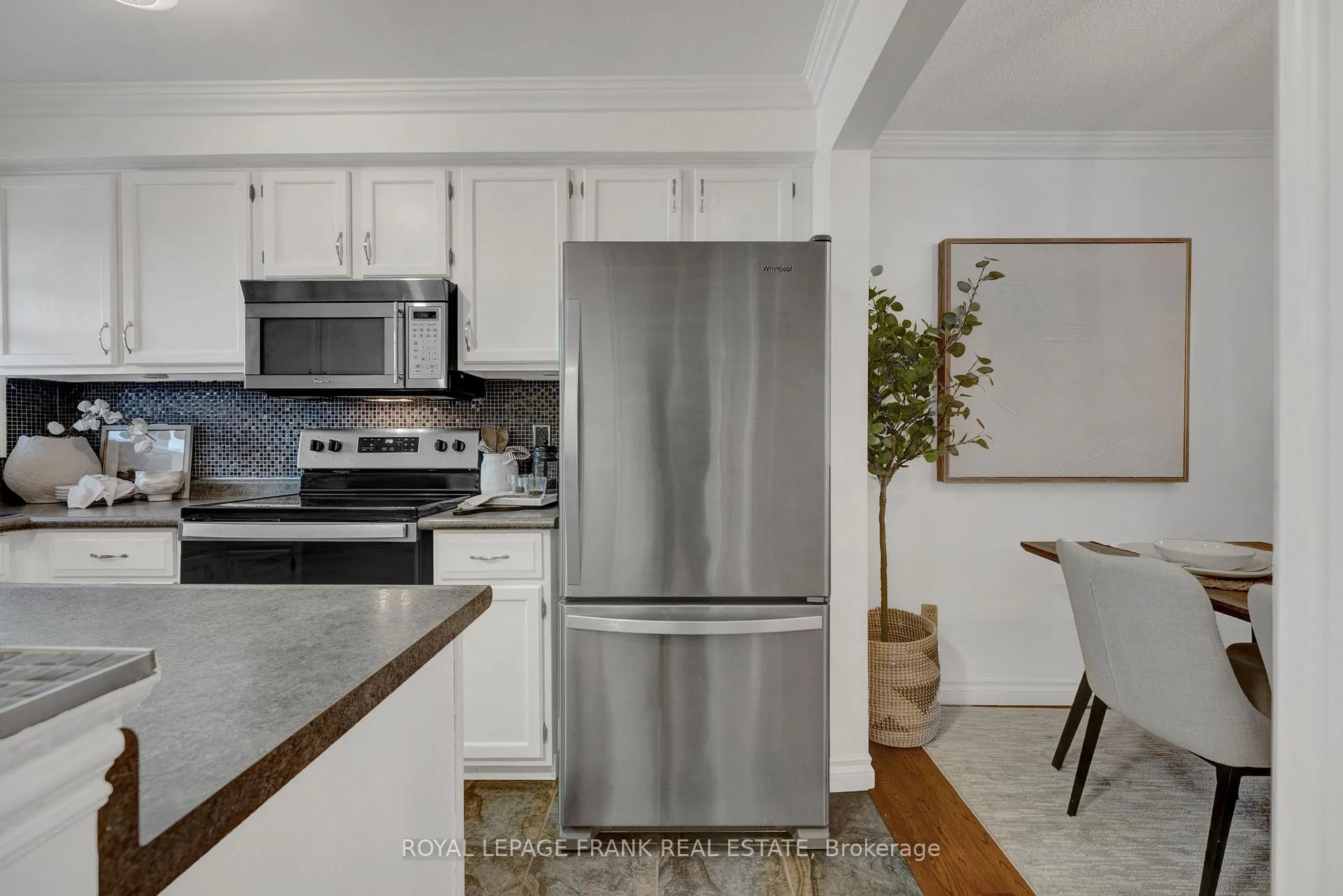 Photo 3 of Unit D10, 1663 Nash Road, Clarington, Courtice — HOMEH