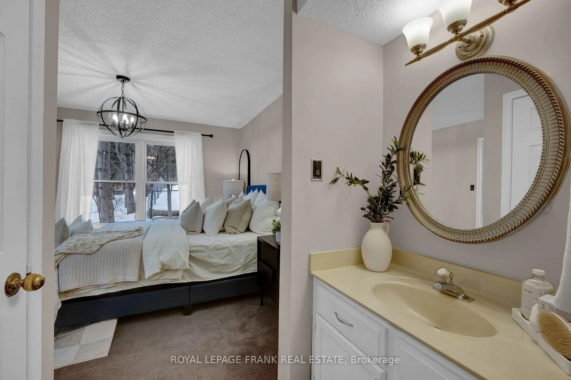 Photo 14 of Unit D10, 1663 Nash Road, Clarington, Courtice — HOMEH