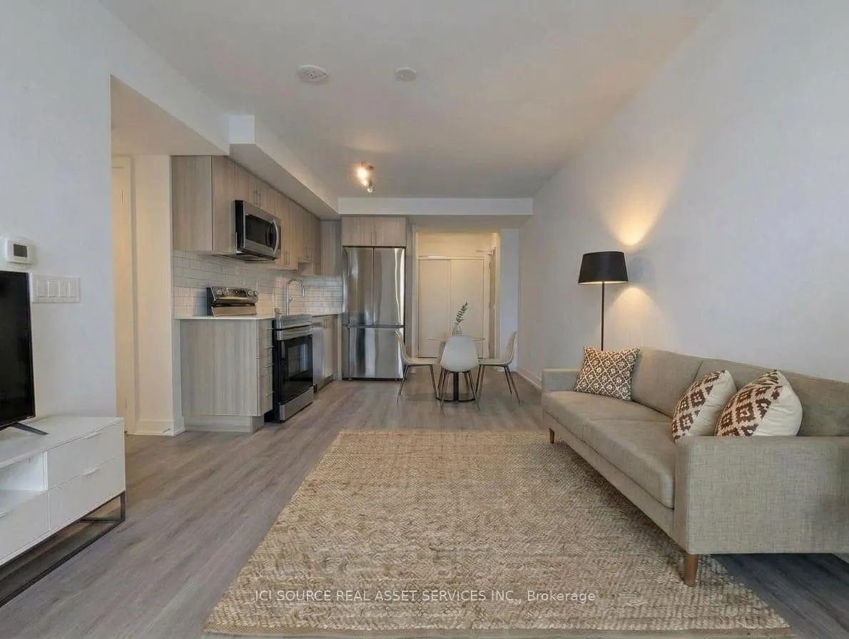 Photo 6 of Unit 802, 1010 Sandy Beach Road, Pickering, Bay Ridges — HOMEH
