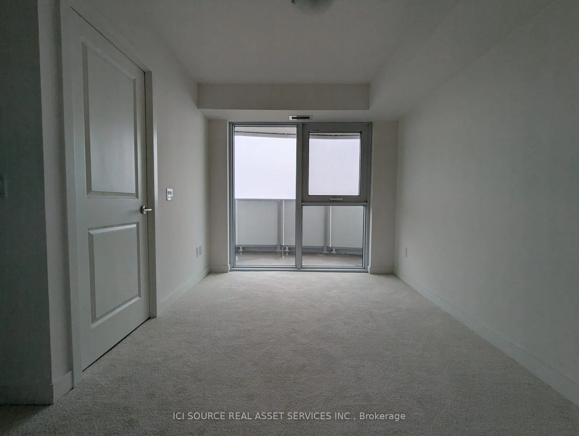 Photo 10 of Unit 802, 1010 Sandy Beach Road, Pickering, Bay Ridges — HOMEH