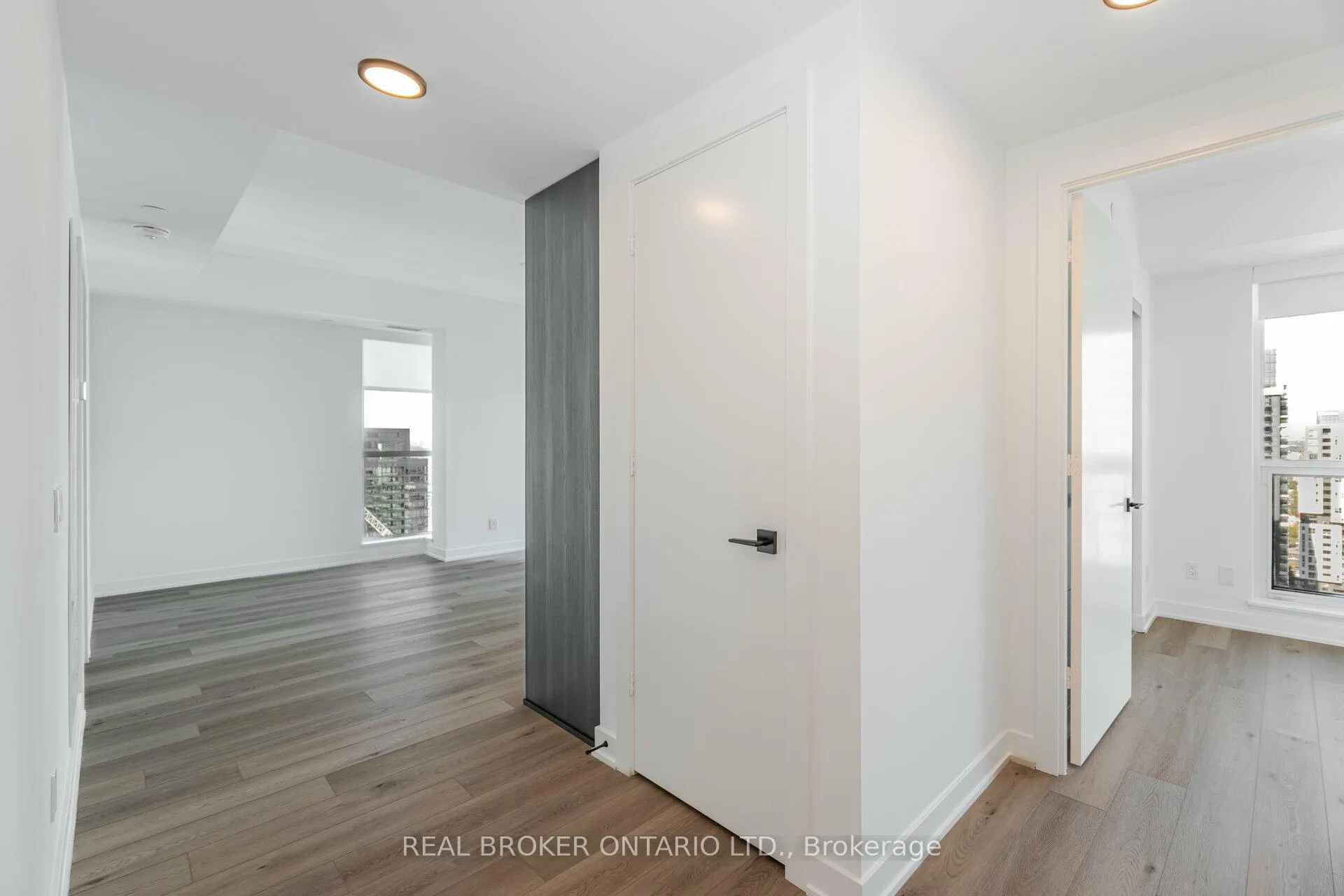 Photo 6 of Unit 4005, 327 King Street W, Toronto, Waterfront Communities — HOMEH