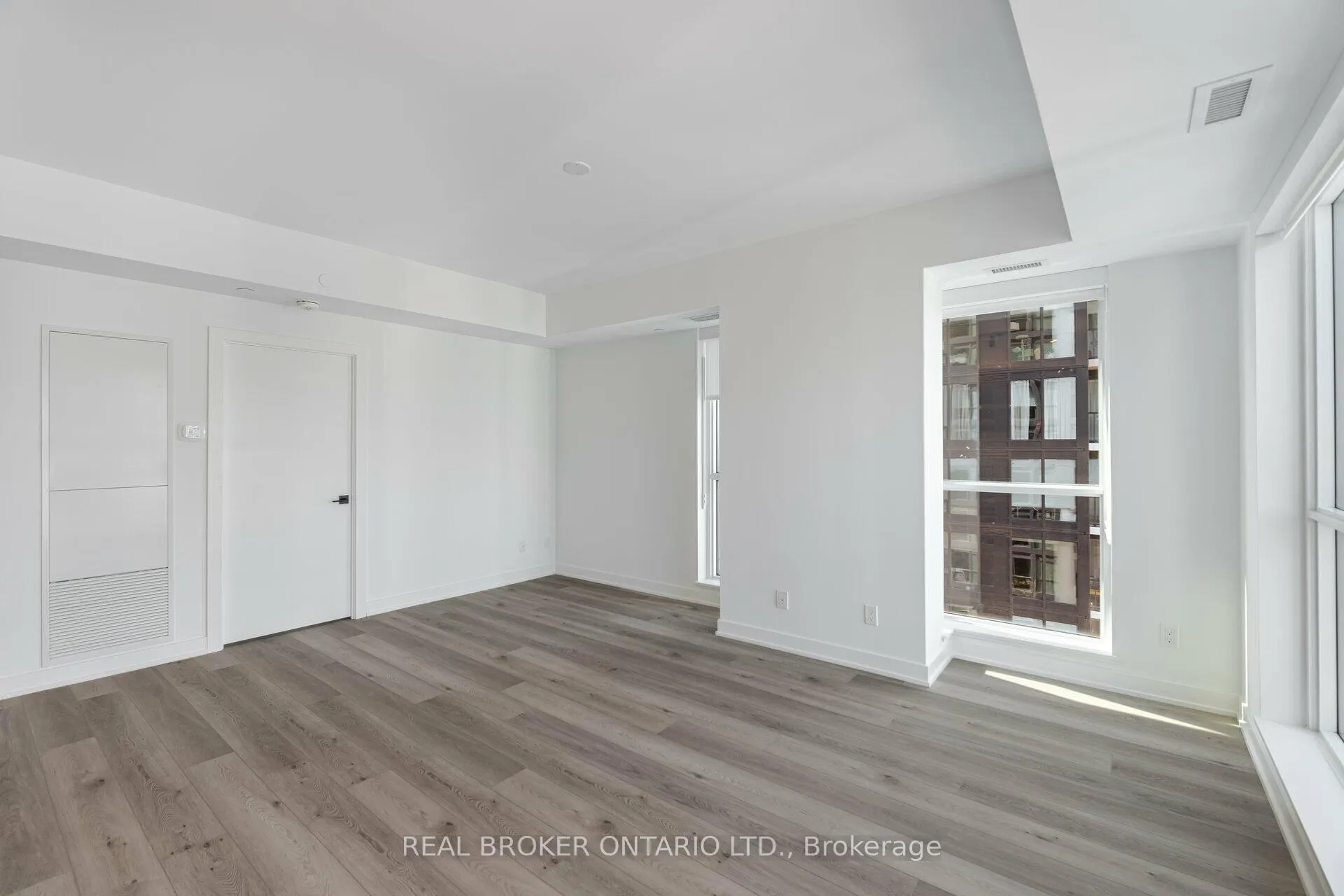 Photo 9 of Unit 4005, 327 King Street W, Toronto, Waterfront Communities — HOMEH