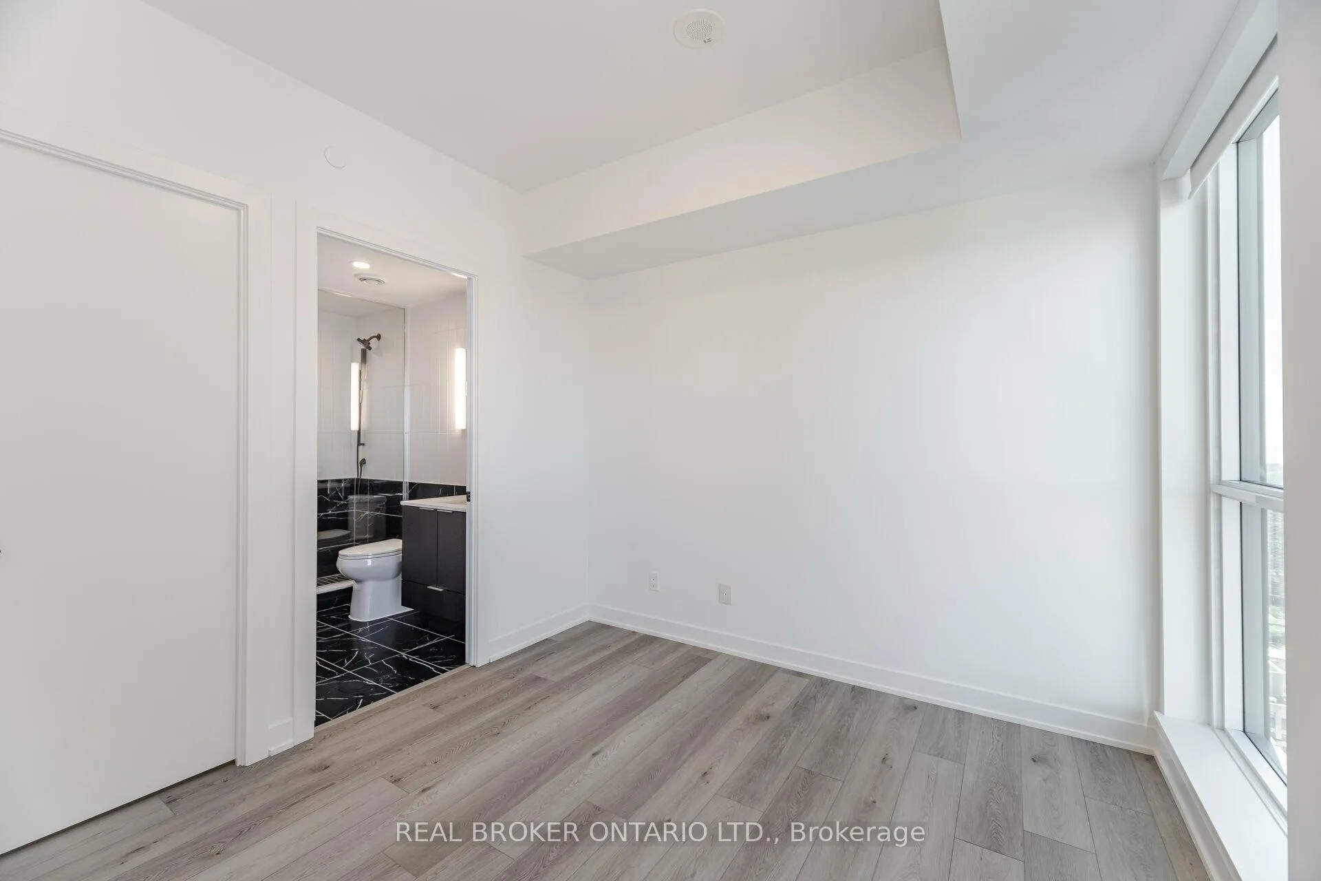 Photo 17 of Unit 4005, 327 King Street W, Toronto, Waterfront Communities — HOMEH