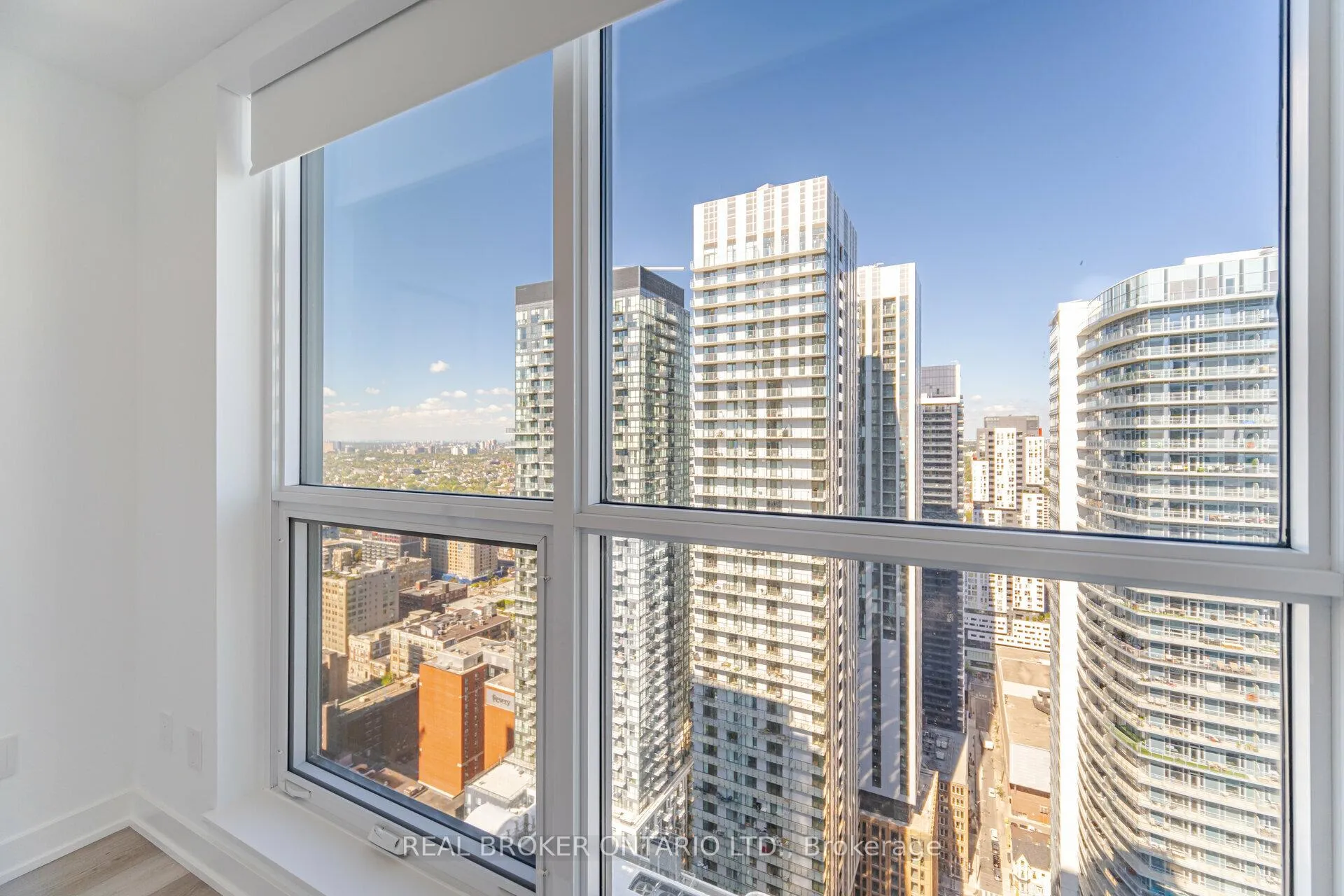 Photo 24 of Unit 4005, 327 King Street W, Toronto, Waterfront Communities — HOMEH