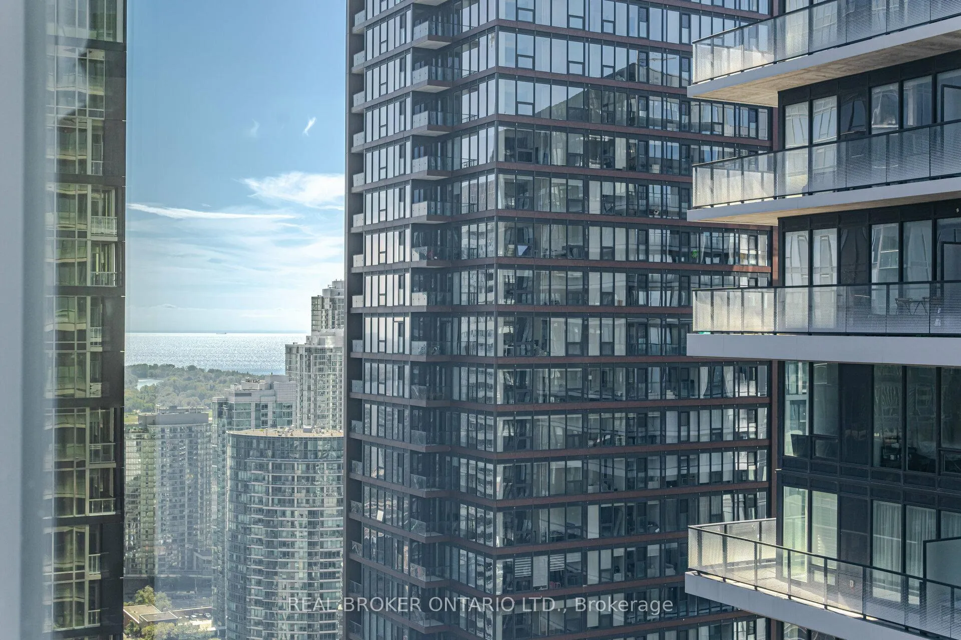 Photo 28 of Unit 4005, 327 King Street W, Toronto, Waterfront Communities — HOMEH