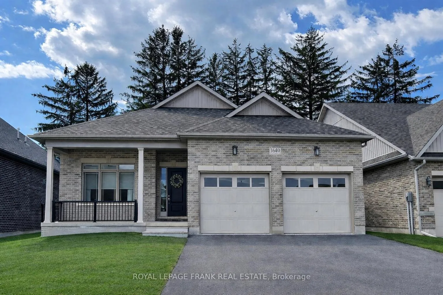 Front of 16040 Simcoe Street