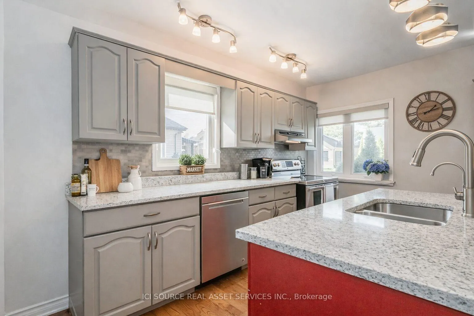 Photo 2 of Unit Upper, 192 Edwin Street, Kitchener — HOMEH