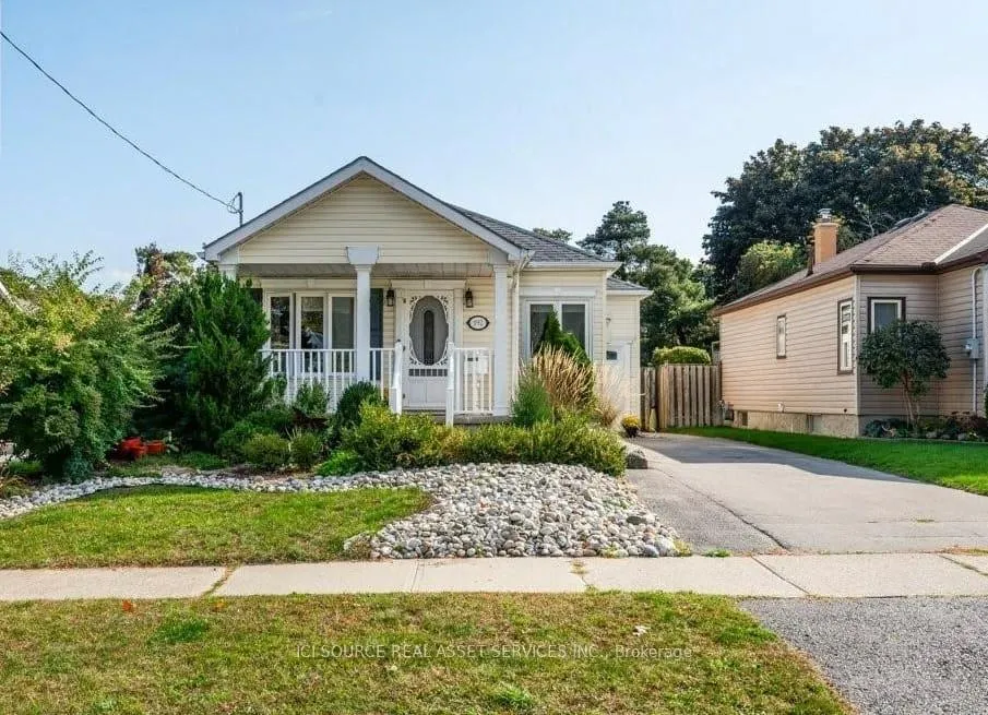 Photo 9 of Unit Upper, 192 Edwin Street, Kitchener — HOMEH