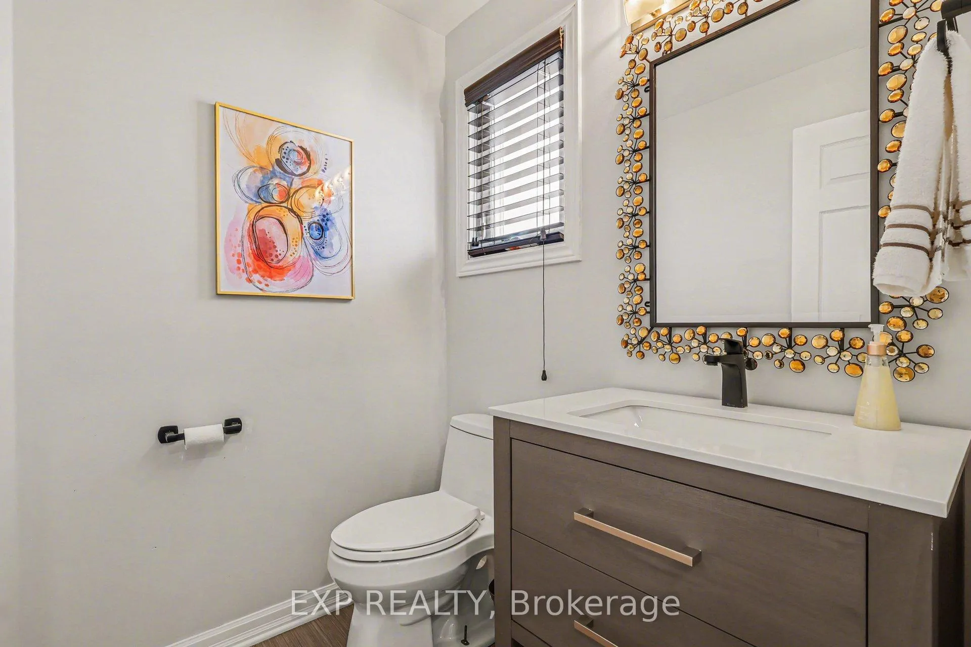 Photo 4 of 1548 Stojko Street, Ottawa, Fallingbrook/Pineridge — HOMEH