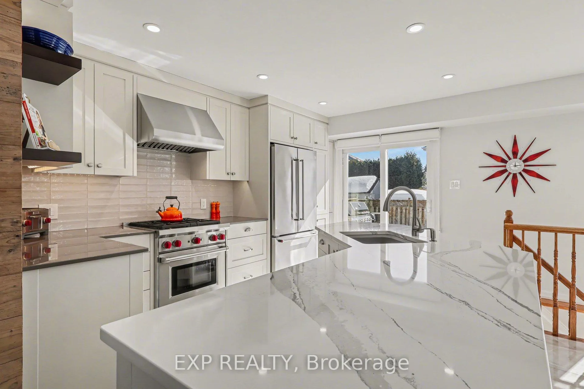 Photo 10 of 1548 Stojko Street, Ottawa, Fallingbrook/Pineridge — HOMEH