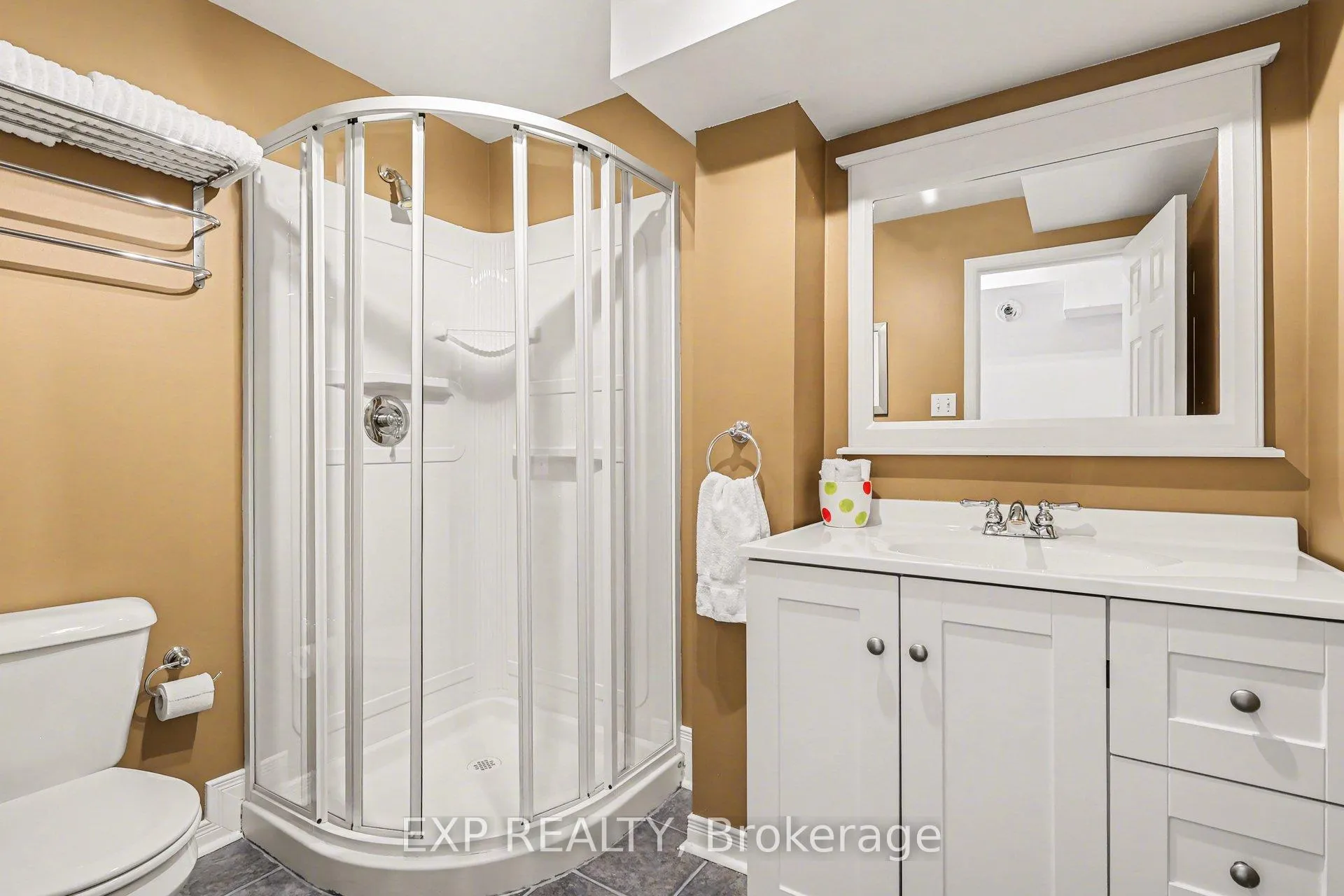 Photo 29 of 1548 Stojko Street, Ottawa, Fallingbrook/Pineridge — HOMEH