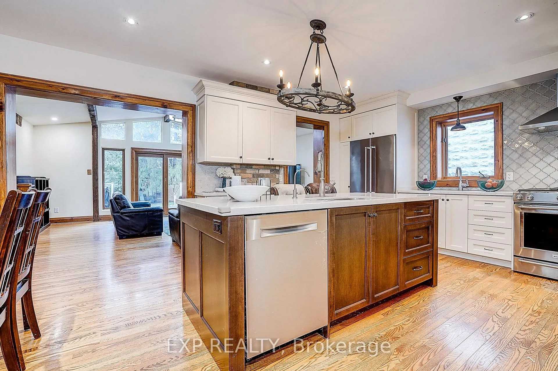 Photo 6 of 83 Spruce Street, Aurora, Aurora Village — HOMEH