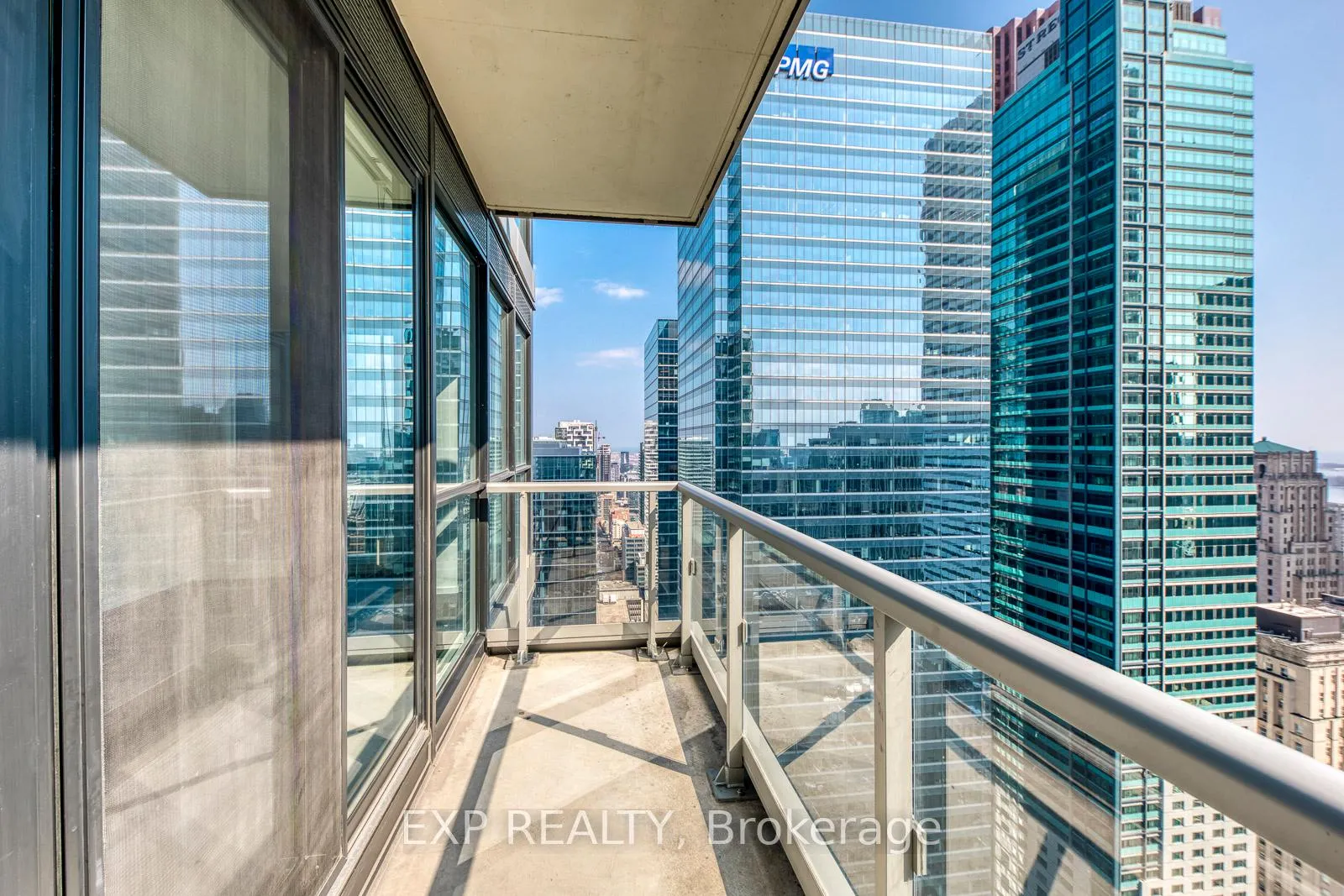 Photo 12 of Unit 4706, 70 Temperance Street, Toronto, Bay Street Corridor — HOMEH