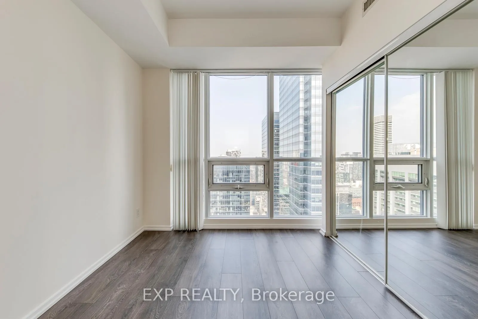 Photo 17 of Unit 4706, 70 Temperance Street, Toronto, Bay Street Corridor — HOMEH