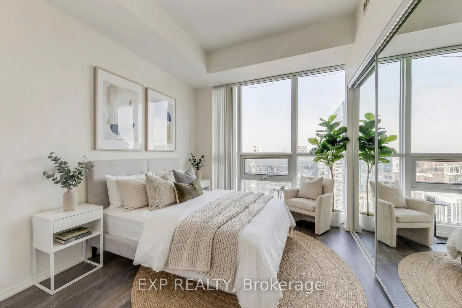 Photo 30 of Unit 4706, 70 Temperance Street, Toronto, Bay Street Corridor — HOMEH