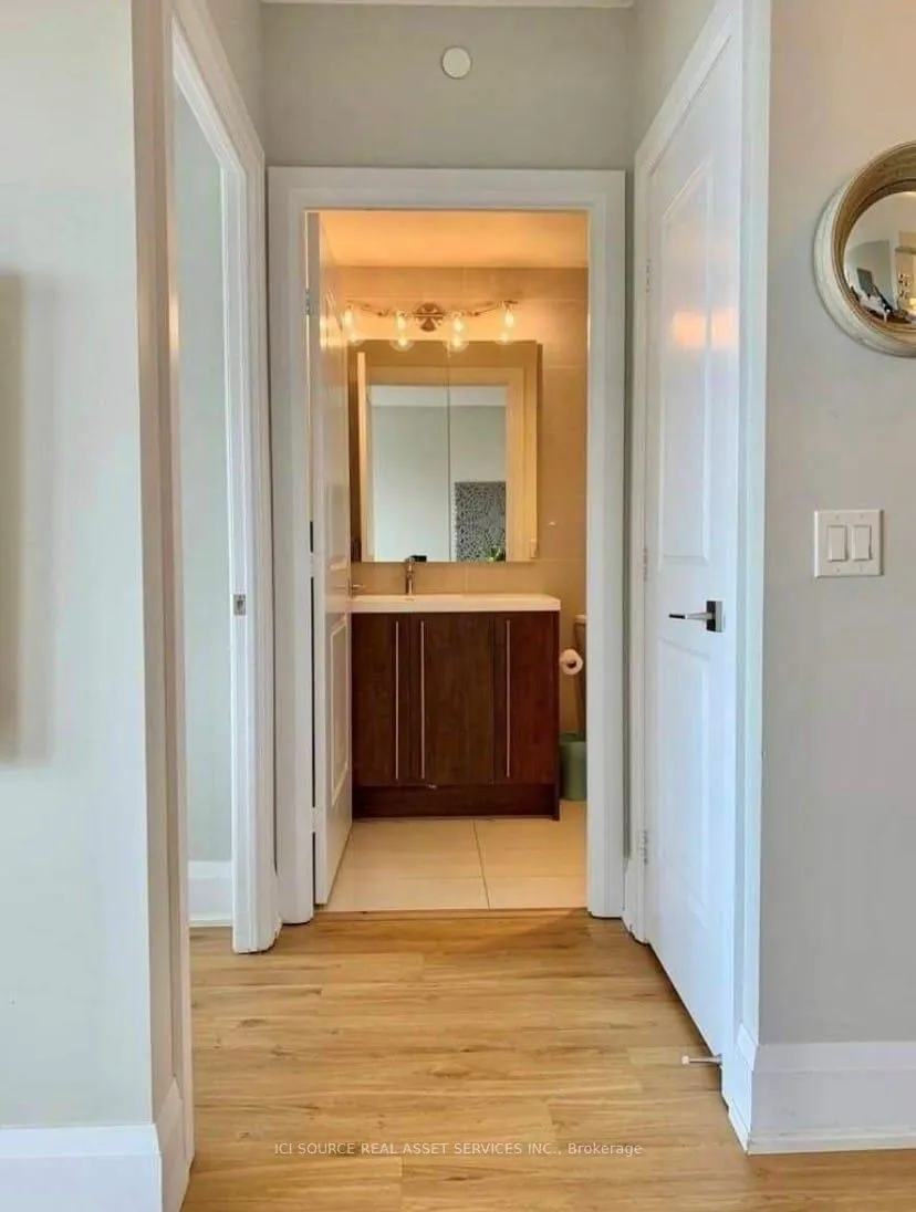 Photo 15 of Unit 520, 1 Old Mill Drive, Toronto, High Park-Swansea — HOMEH