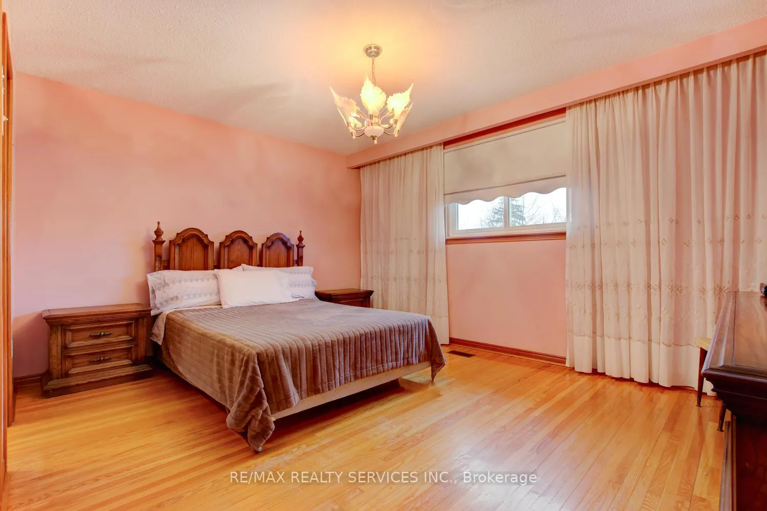Photo 18 of 78 Massey Street, Brampton, Central Park — HOMEH