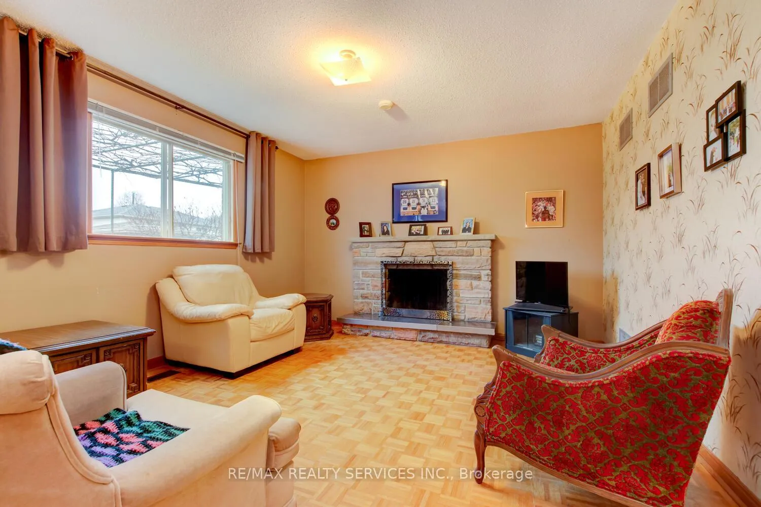 Photo 26 of 78 Massey Street, Brampton, Central Park — HOMEH