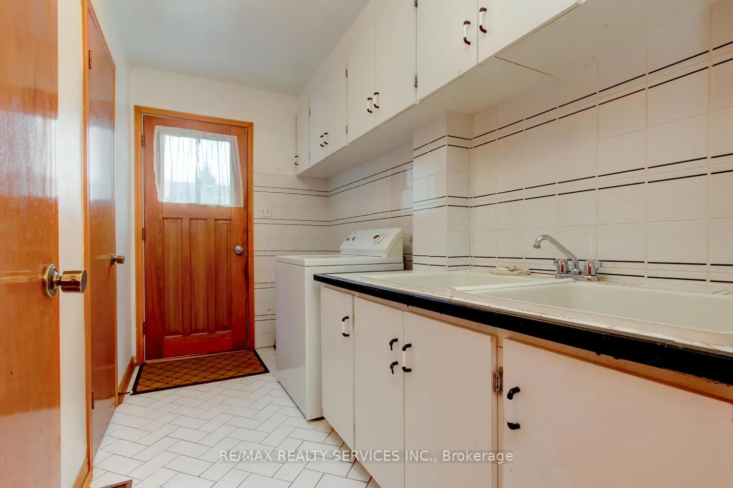 Photo 32 of 78 Massey Street, Brampton, Central Park — HOMEH