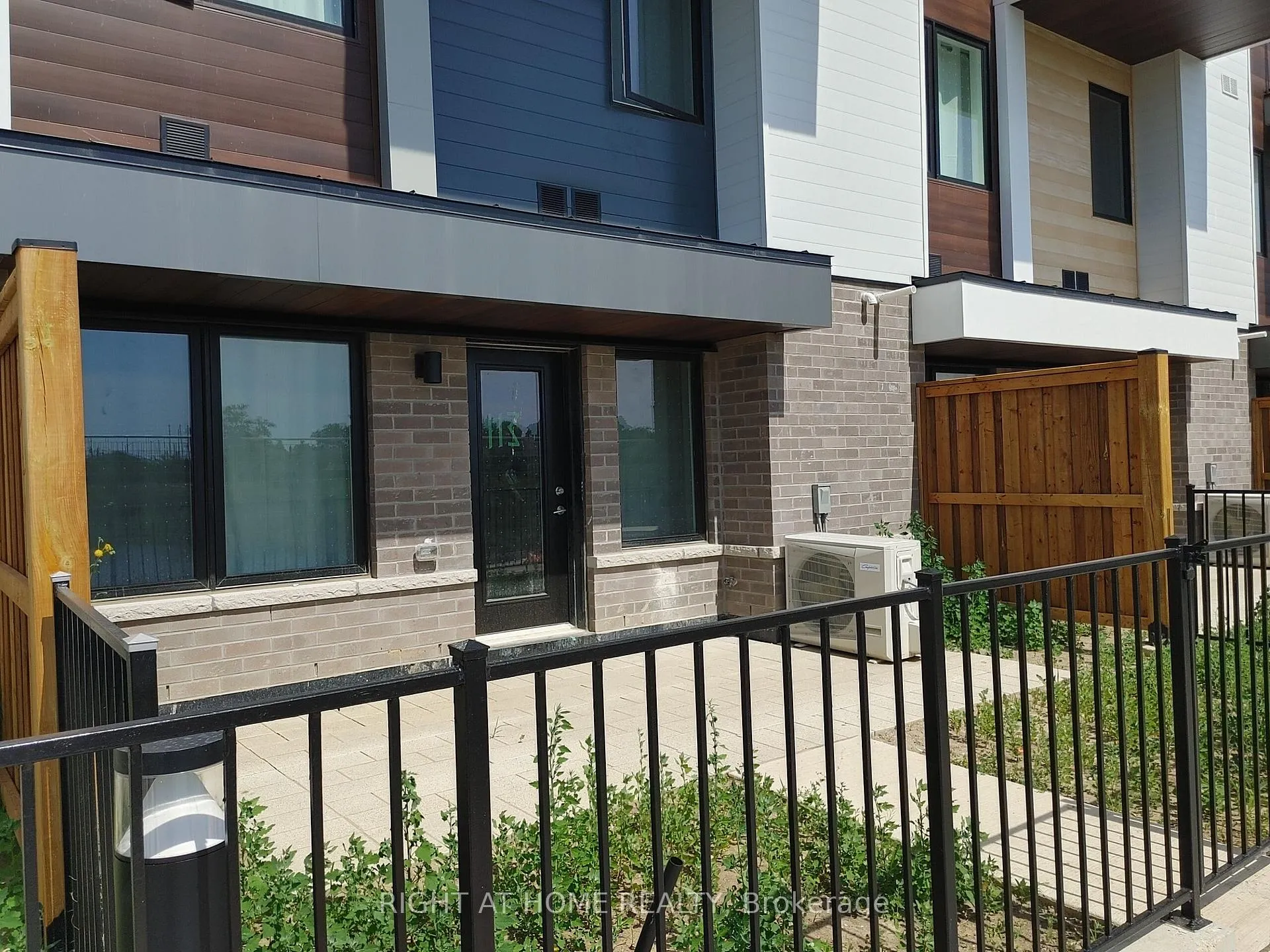 Photo 2 of Unit 113, 155 Downsview Park Boulevard, North York, Downsview-Roding-CFB — HOMEH