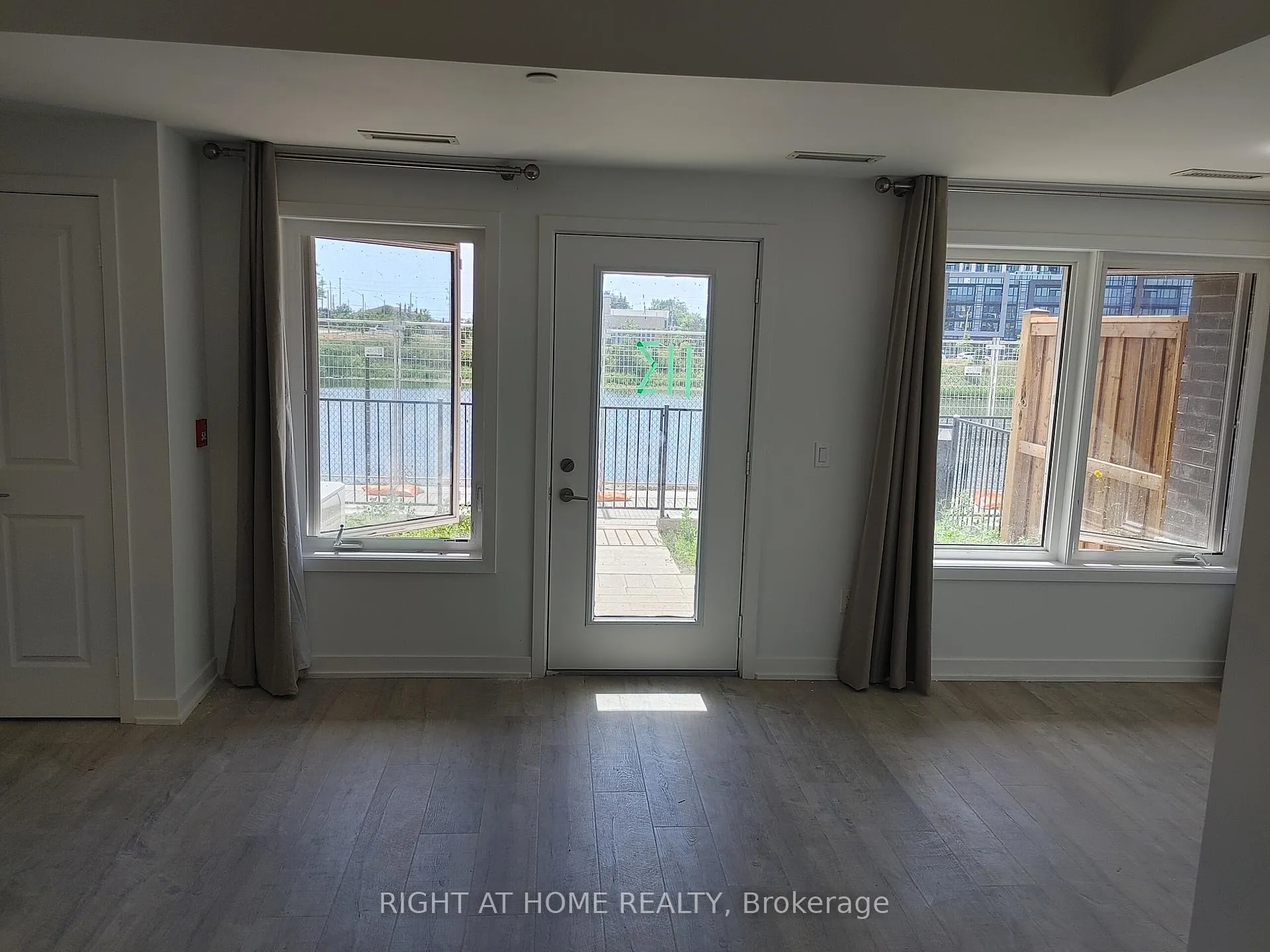 Photo 7 of Unit 113, 155 Downsview Park Boulevard, North York, Downsview-Roding-CFB — HOMEH