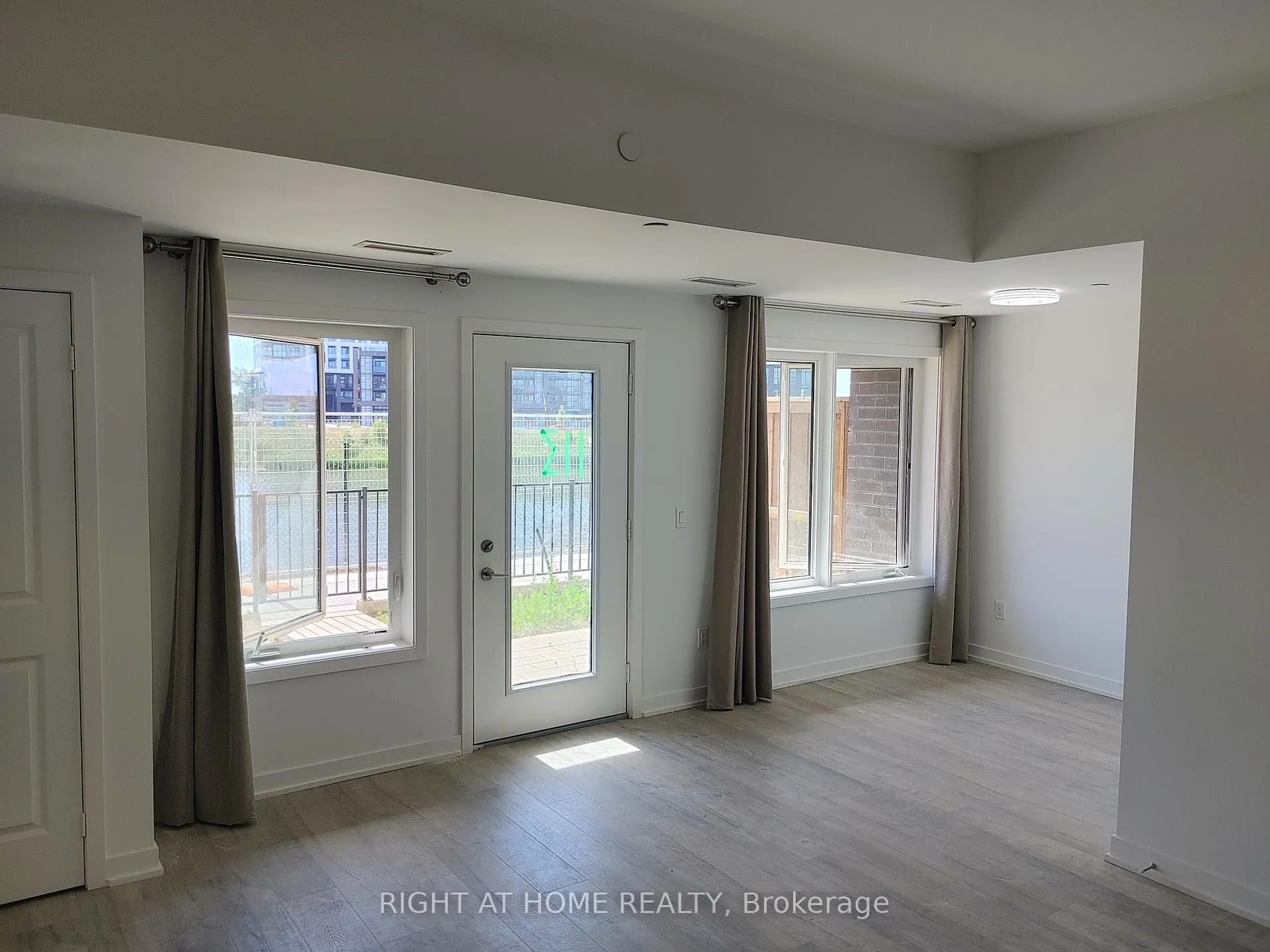 Photo 12 of Unit 113, 155 Downsview Park Boulevard, North York, Downsview-Roding-CFB — HOMEH