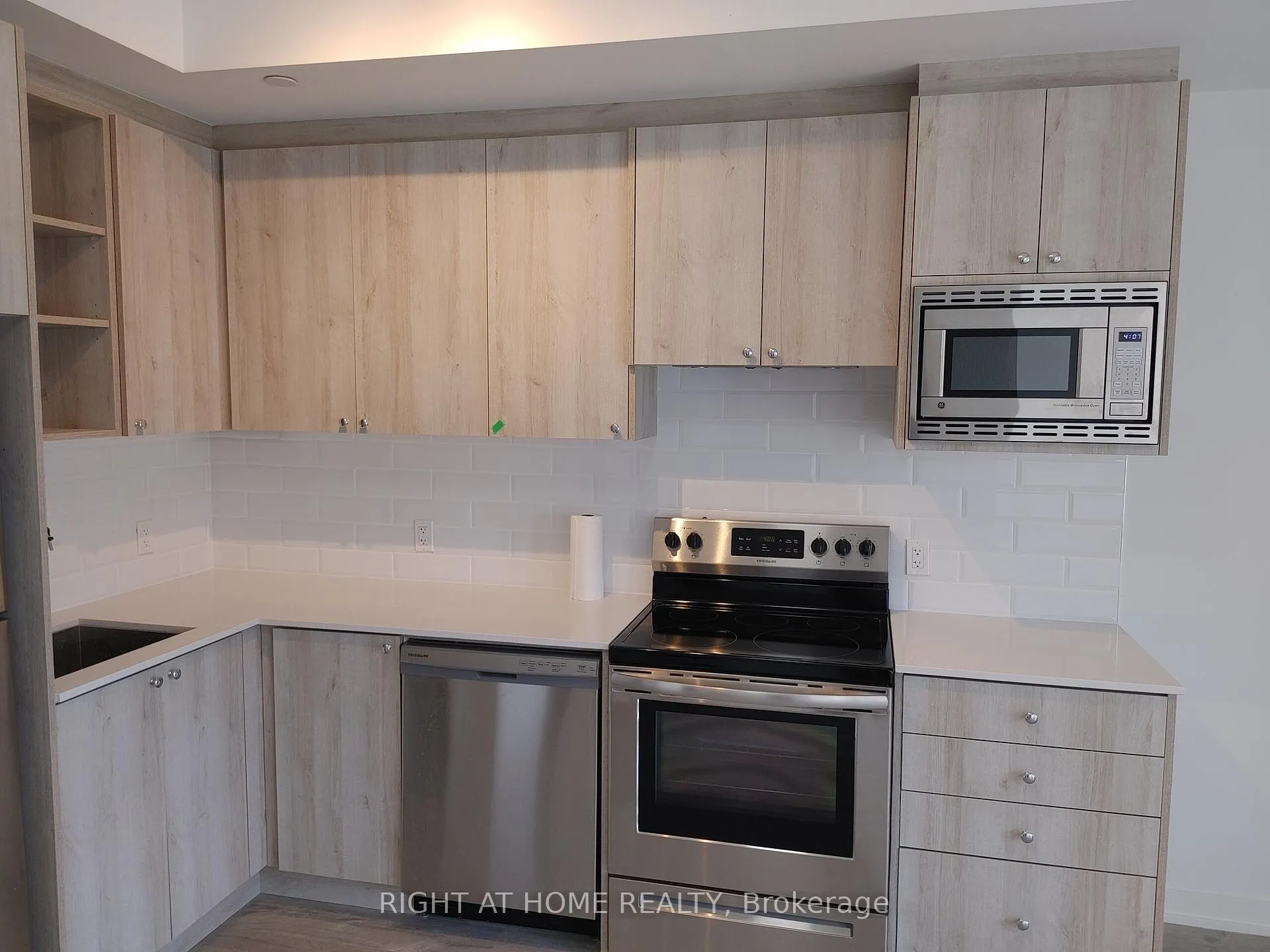 Photo 14 of Unit 113, 155 Downsview Park Boulevard, North York, Downsview-Roding-CFB — HOMEH