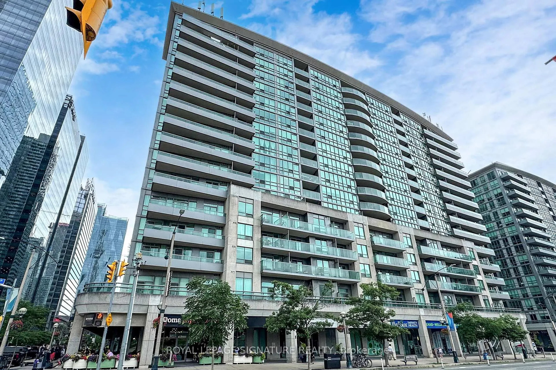 Photo 1 of Unit 1511, 51 Lower Simcoe Street, Toronto, Waterfront Communities — HOMEH