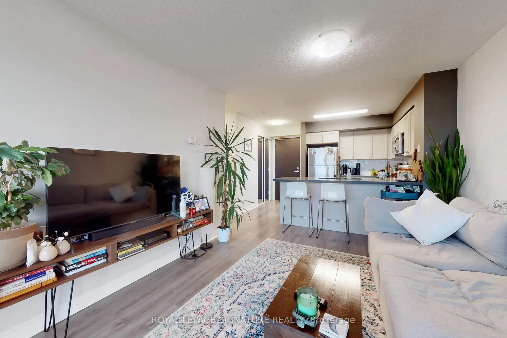 Photo 4 of Unit 1511, 51 Lower Simcoe Street, Toronto, Waterfront Communities — HOMEH