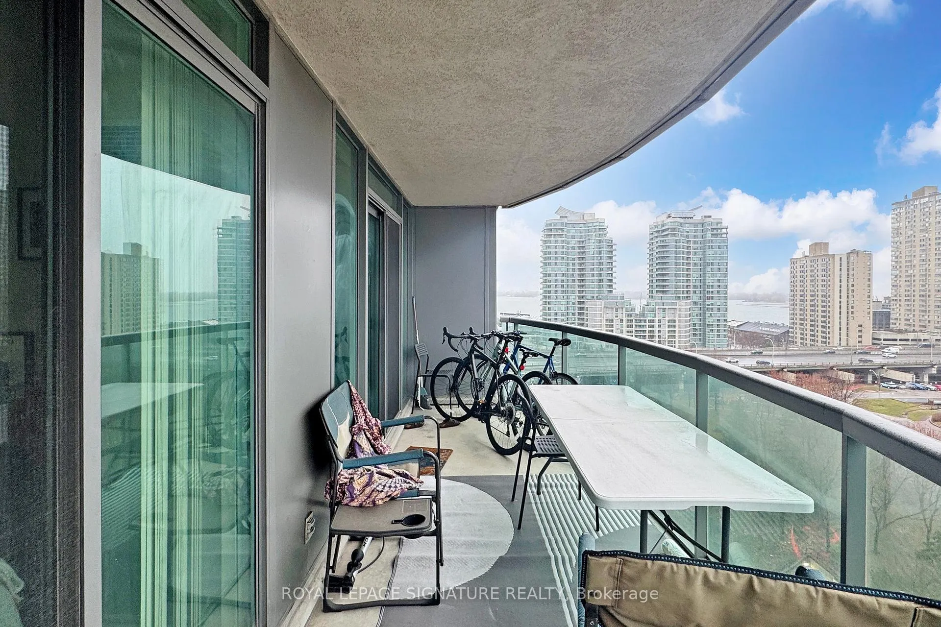 Photo 18 of Unit 1511, 51 Lower Simcoe Street, Toronto, Waterfront Communities — HOMEH