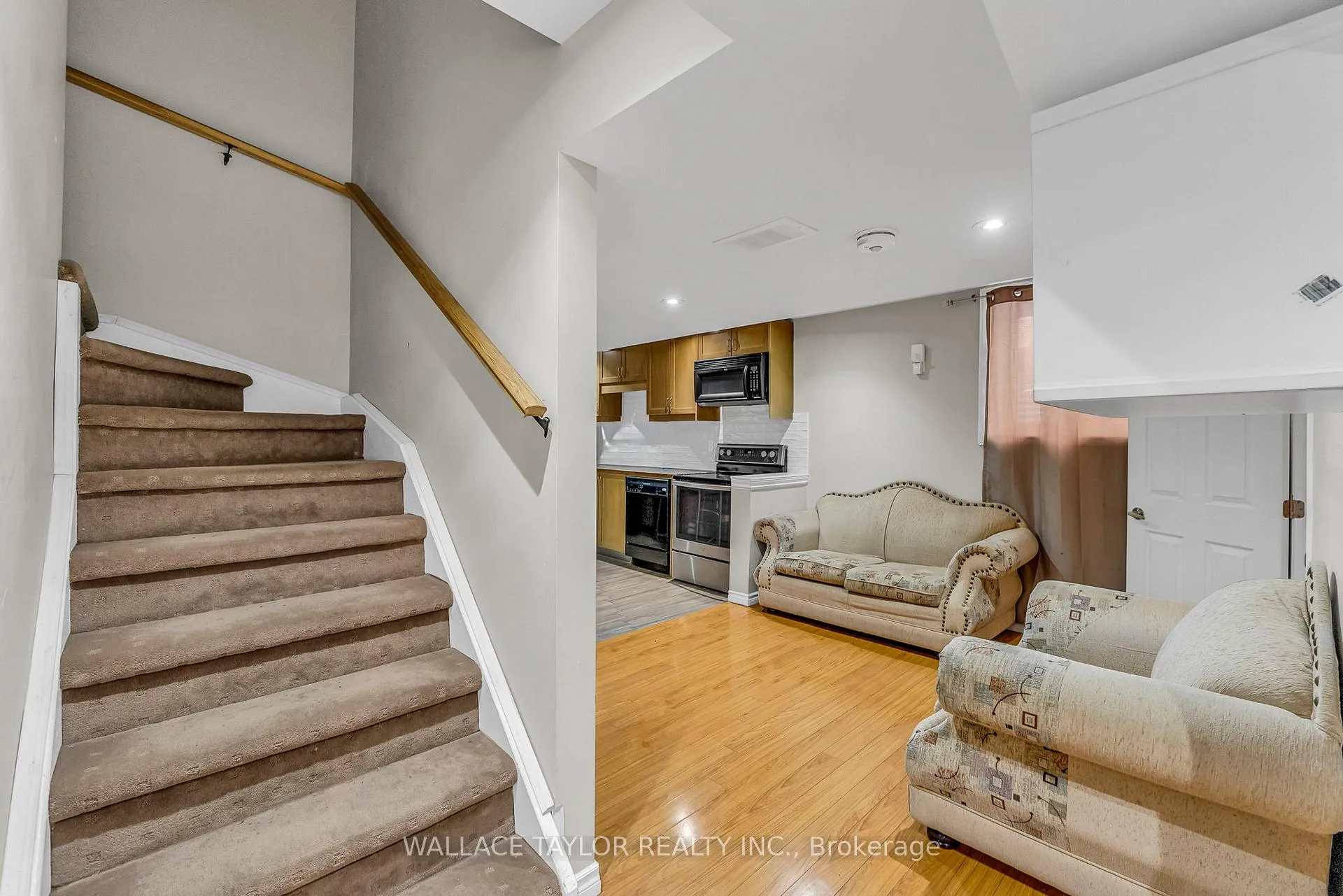 Photo 2 of Unit BSMT, 6 Notman Way, Brampton, Fletcher's Meadow — HOMEH