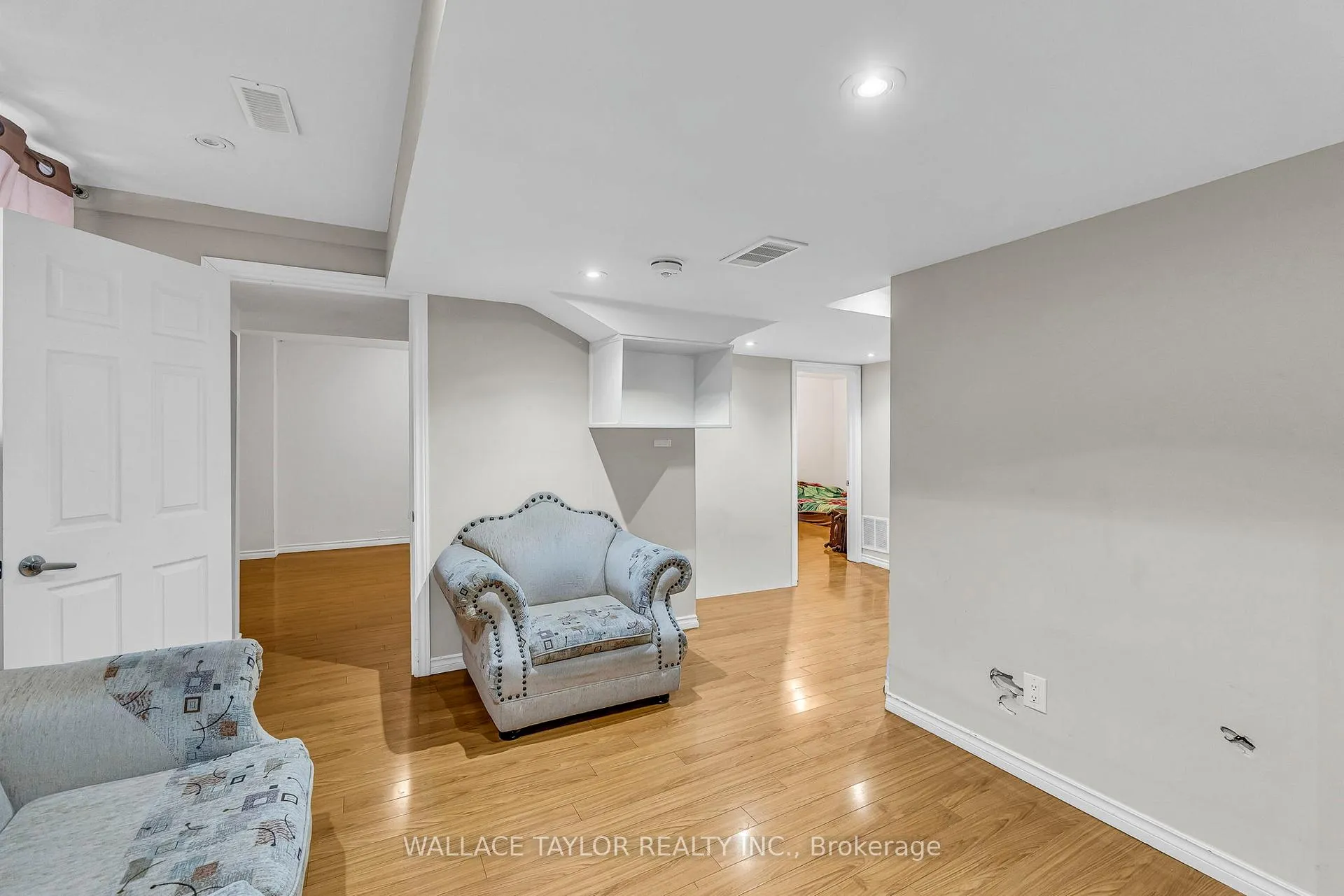 Photo 9 of Unit BSMT, 6 Notman Way, Brampton, Fletcher's Meadow — HOMEH