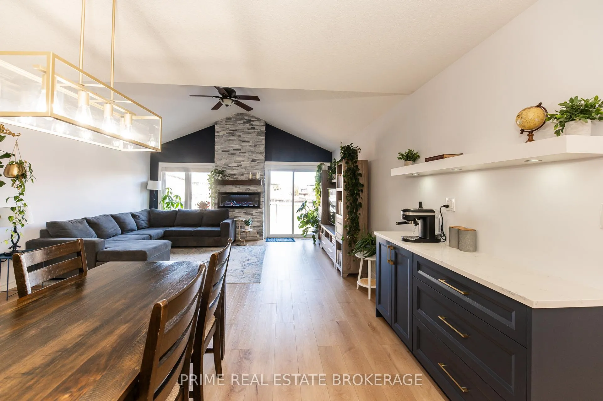 Photo 21 of 41 Pear Tree Avenue, St. Thomas — HOMEH