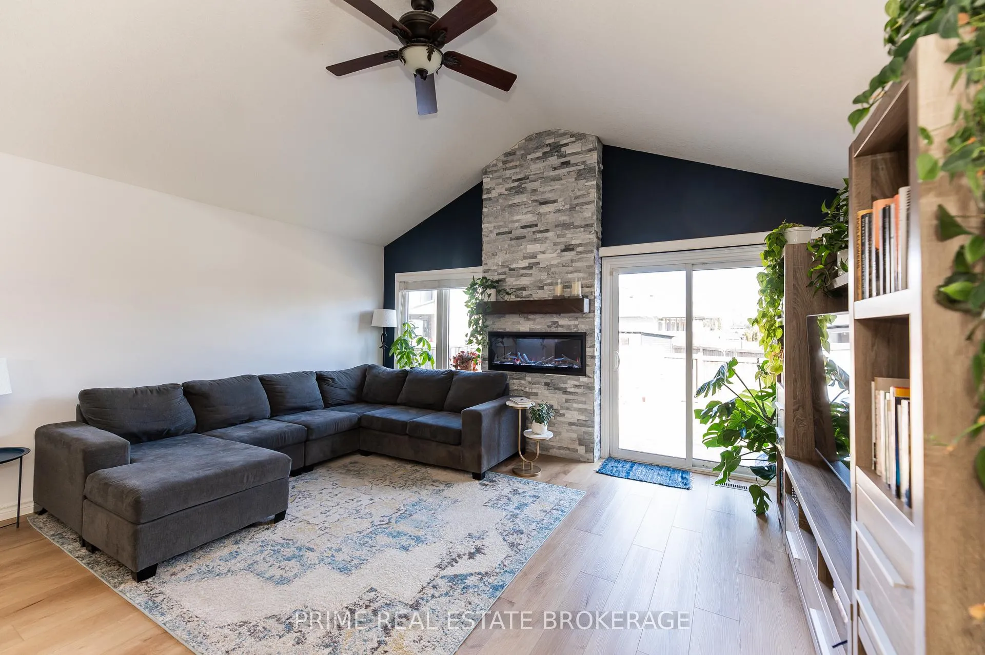 Photo 23 of 41 Pear Tree Avenue, St. Thomas — HOMEH