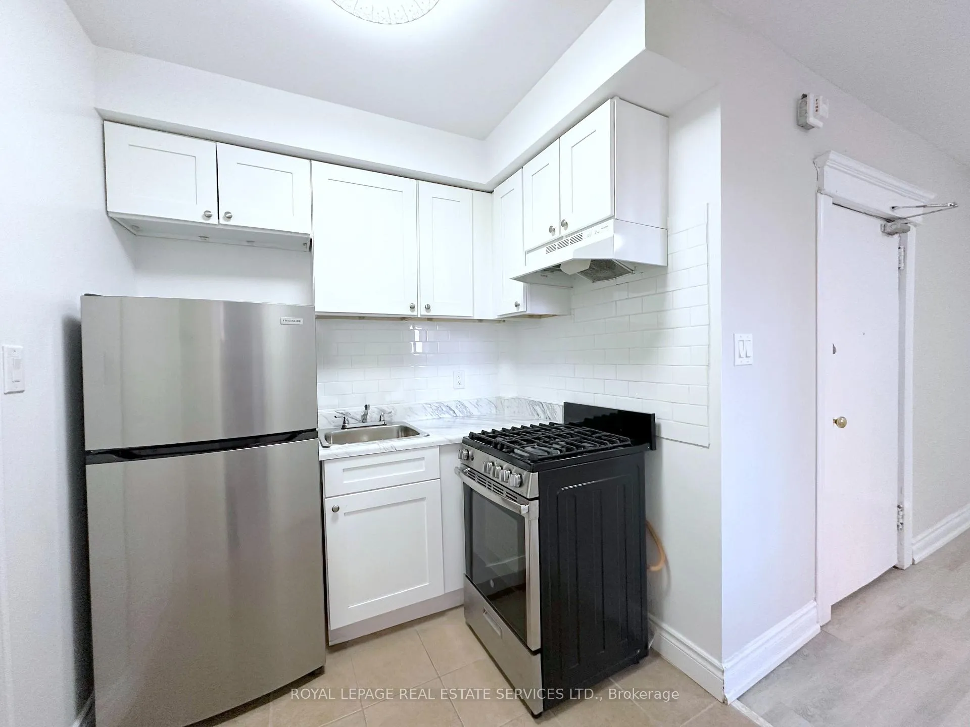 Photo 4 of Unit 2, 7 Glen Road, Toronto, North St. James Town — HOMEH