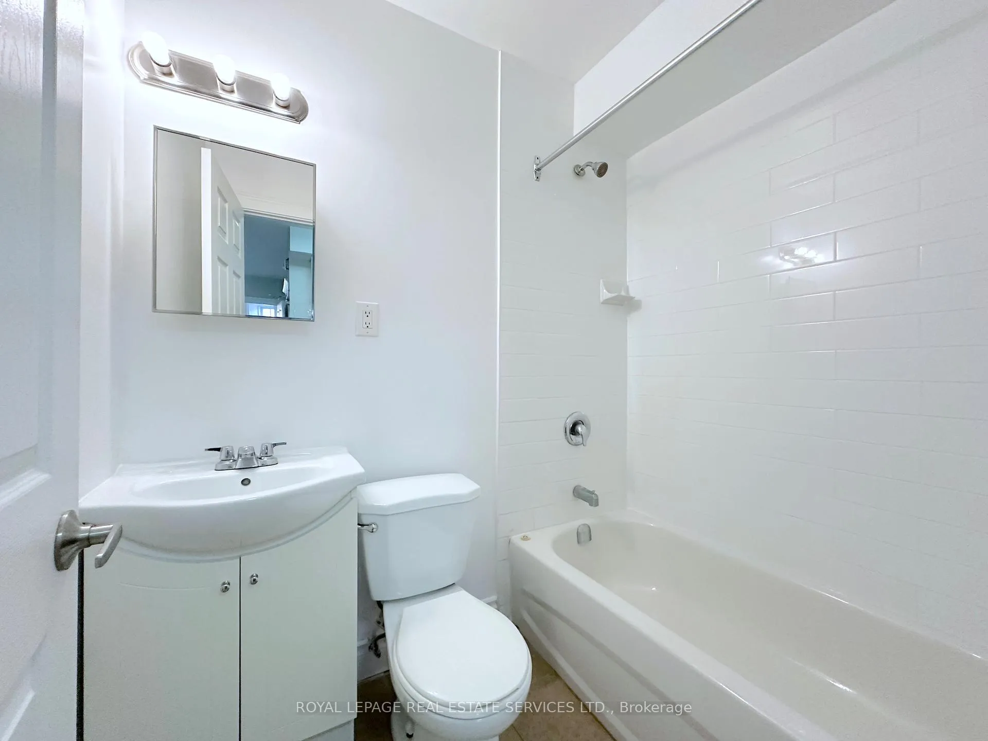 Photo 11 of Unit 2, 7 Glen Road, Toronto, North St. James Town — HOMEH