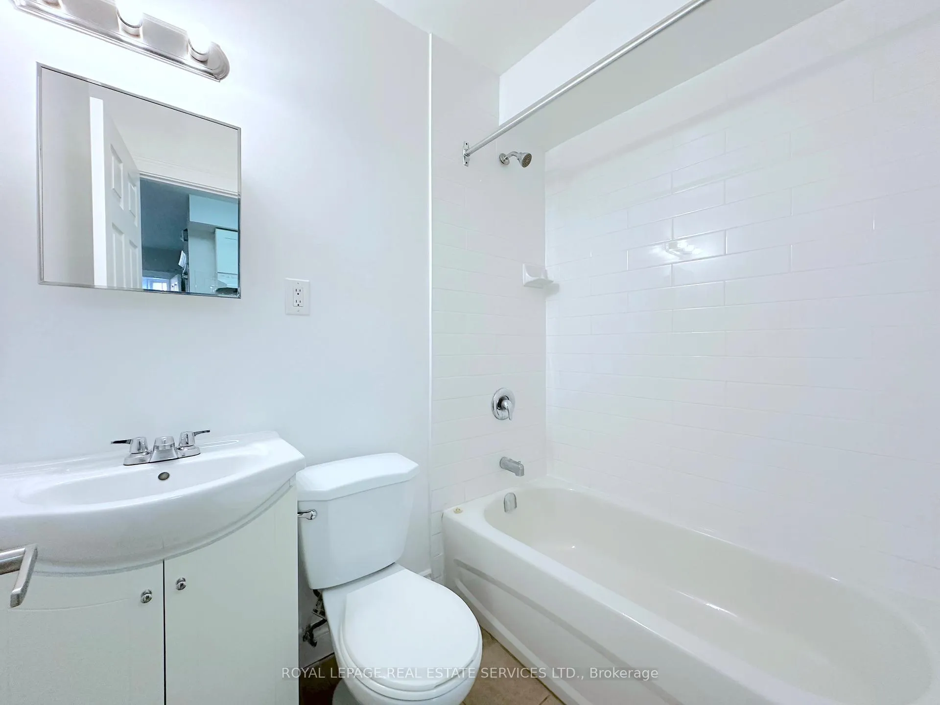 Photo 12 of Unit 2, 7 Glen Road, Toronto, North St. James Town — HOMEH