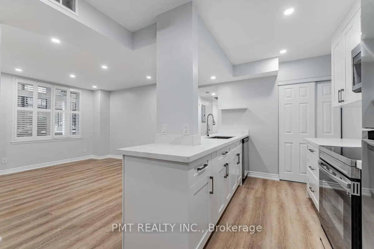 Photo 10 of Unit 26, 108 Redpath Avenue W, Toronto, Mount Pleasant West — HOMEH